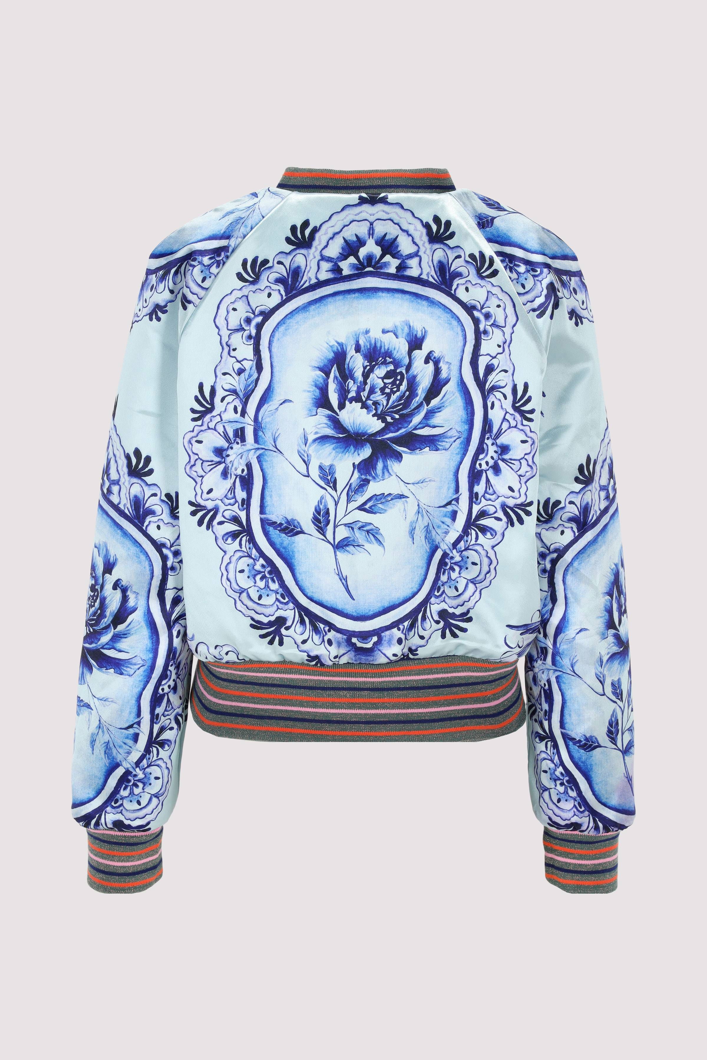 F8 - Lady Crop Bomber