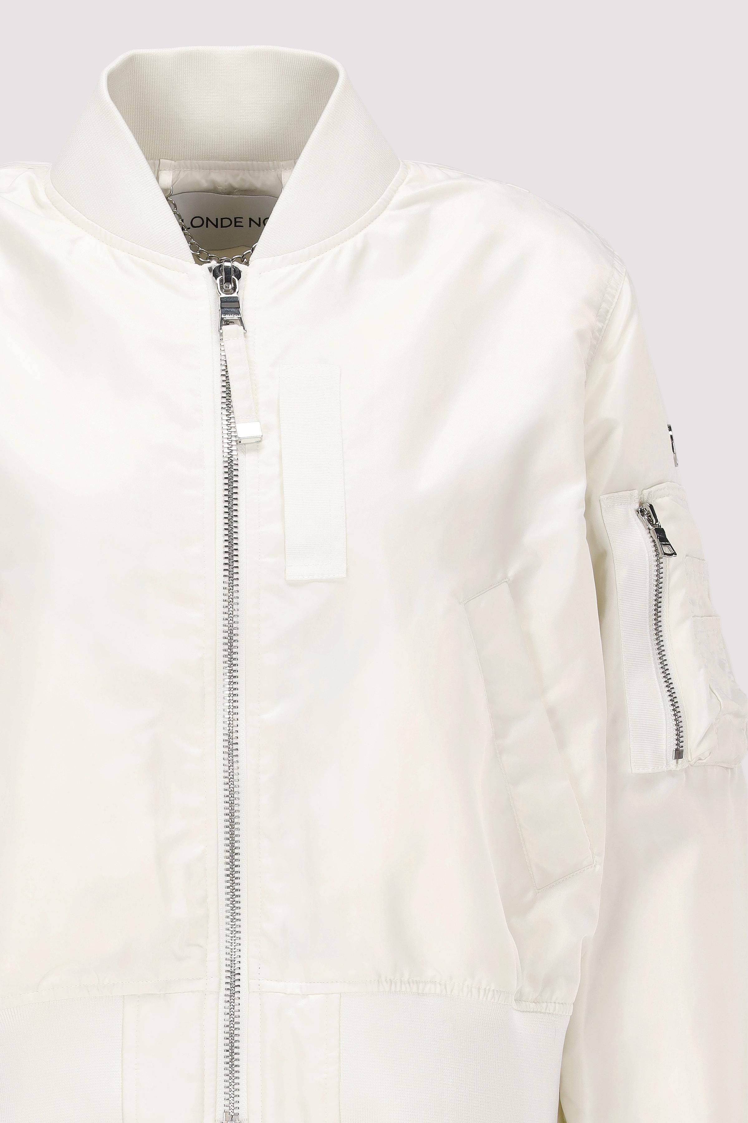 Blonde No. 8 - Bomberjacket Churchill Blonde No. 8 - Bomberjacket Churchill