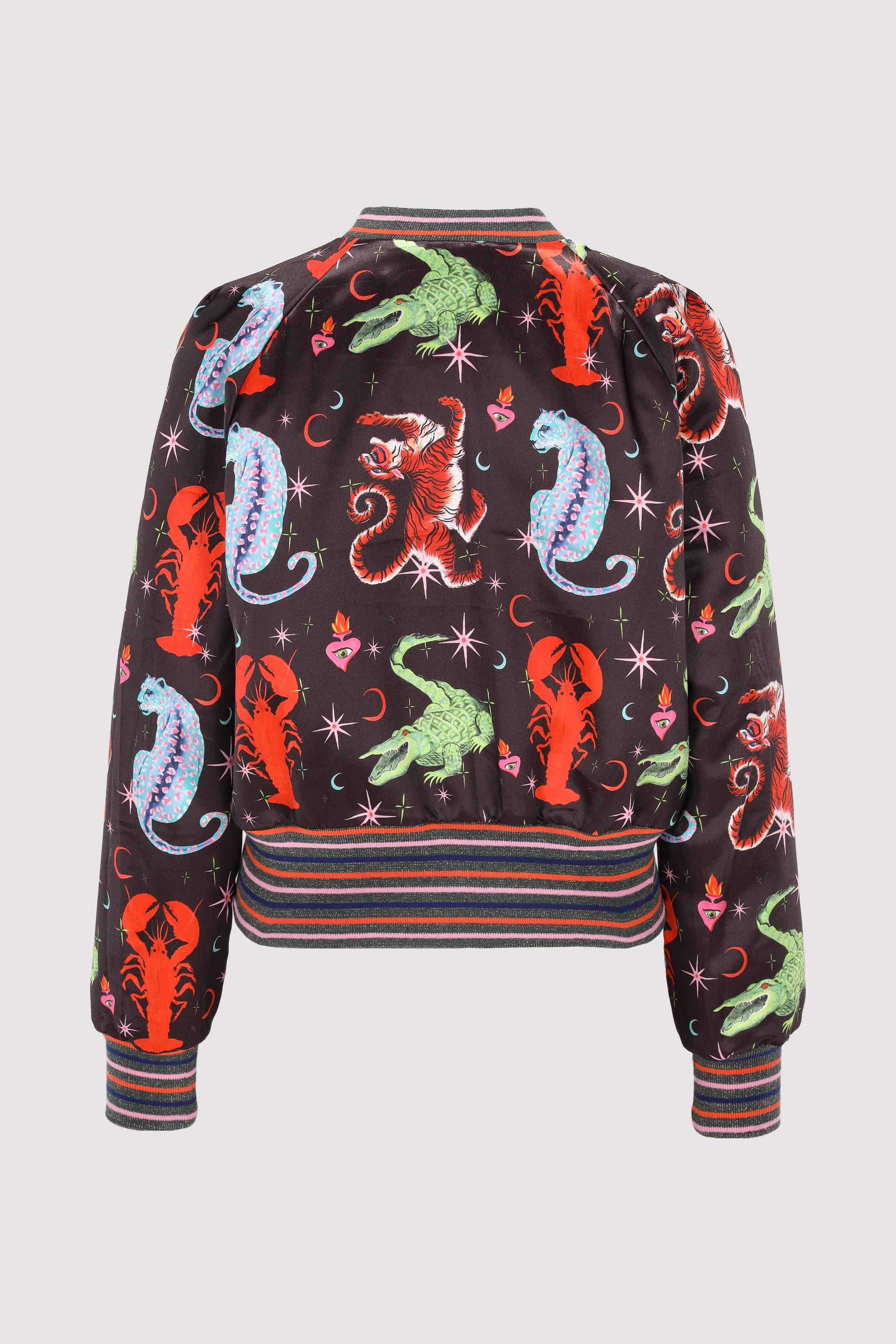 F8 - Lady Crop Bomber