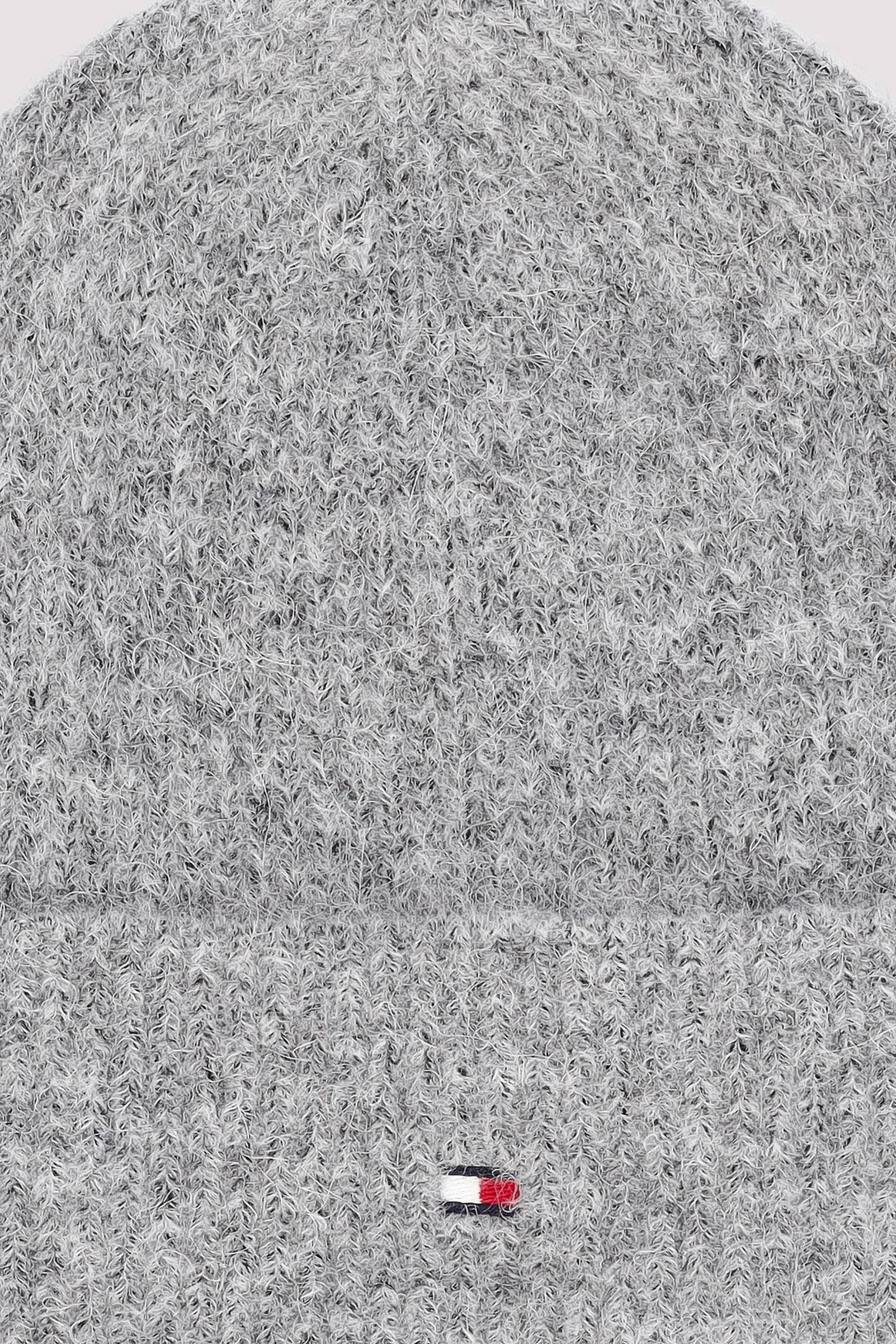 Tommy Hilfiger - ESSENTIAL FLAG FUZZY BEANIE Tommy Hilfiger - ESSENTIAL FLAG FUZZY BEANIE