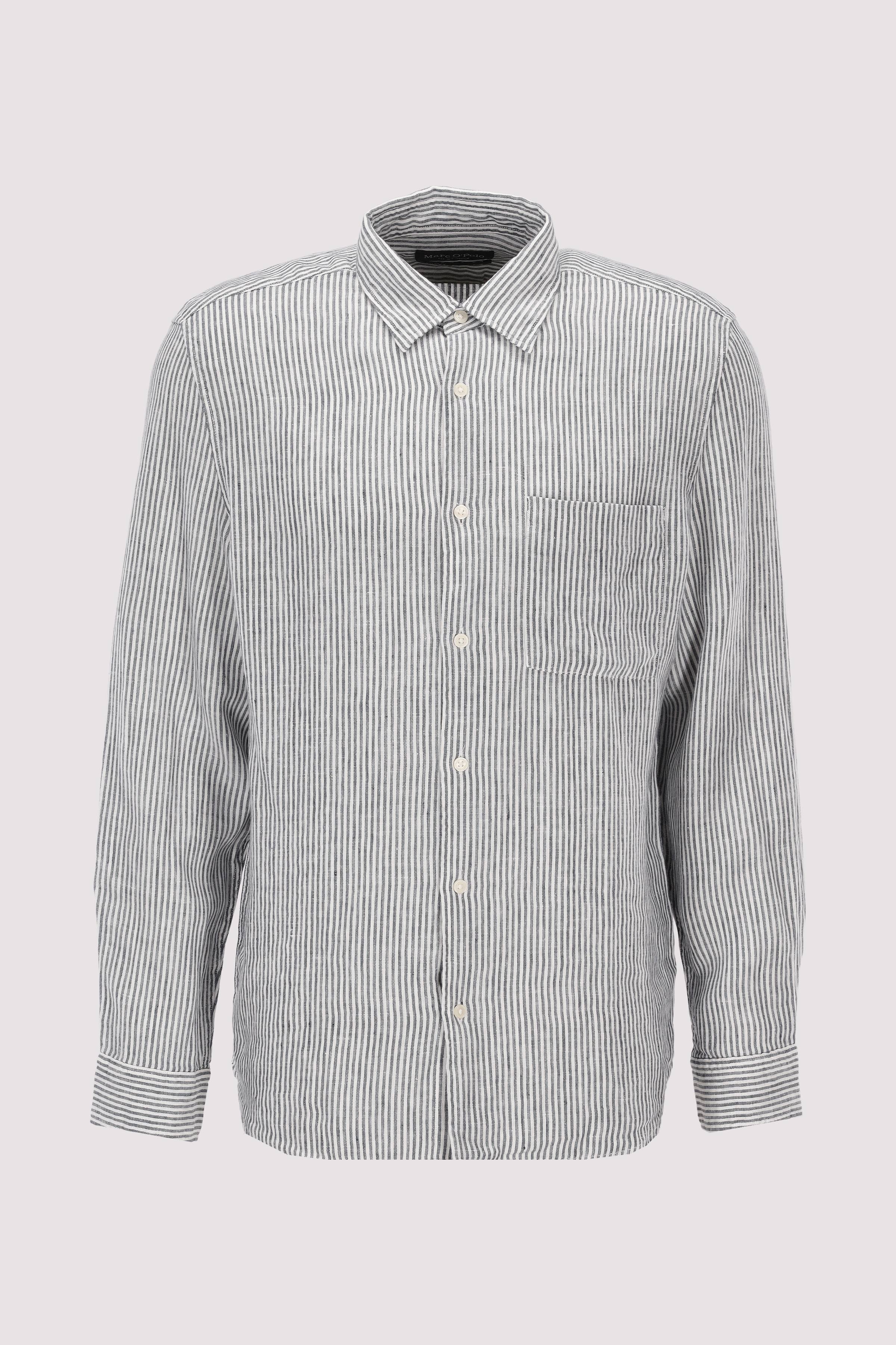 Kent collar, long sleeves, one