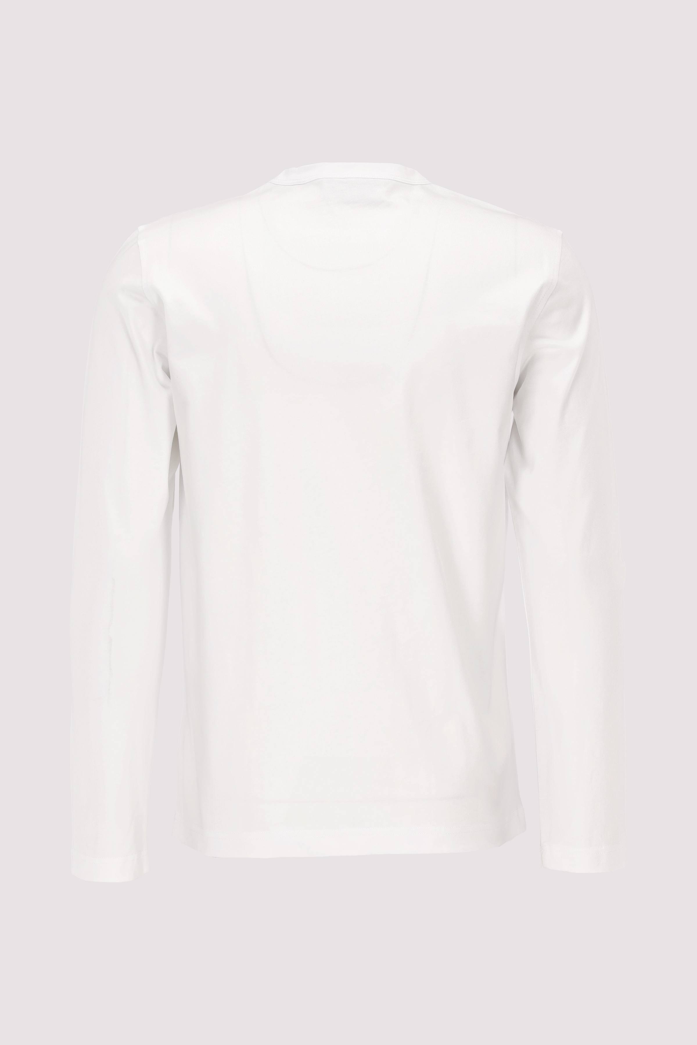 long sleeved t-shirt