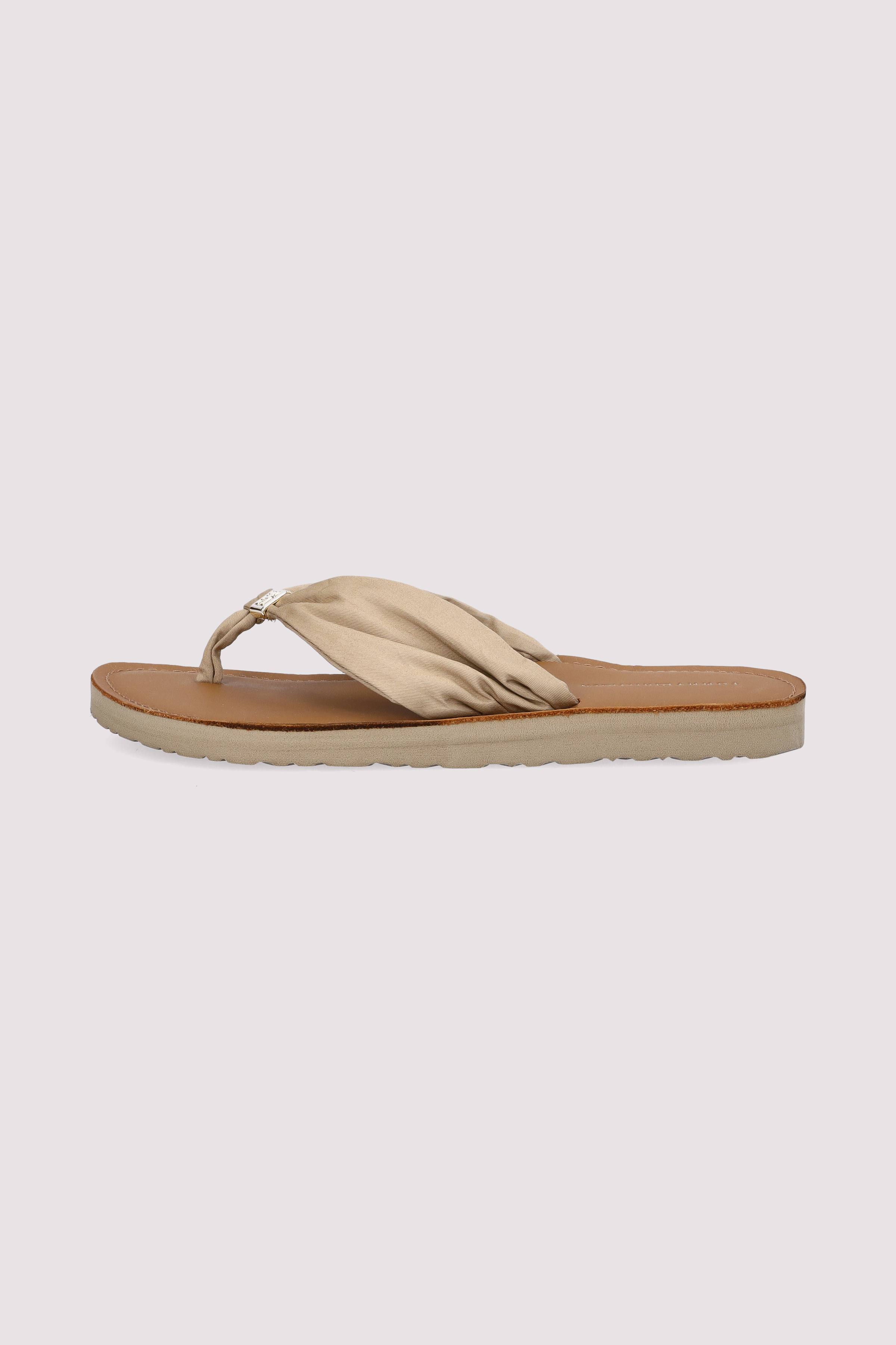 TH ELEVATED BEACH SANDAL