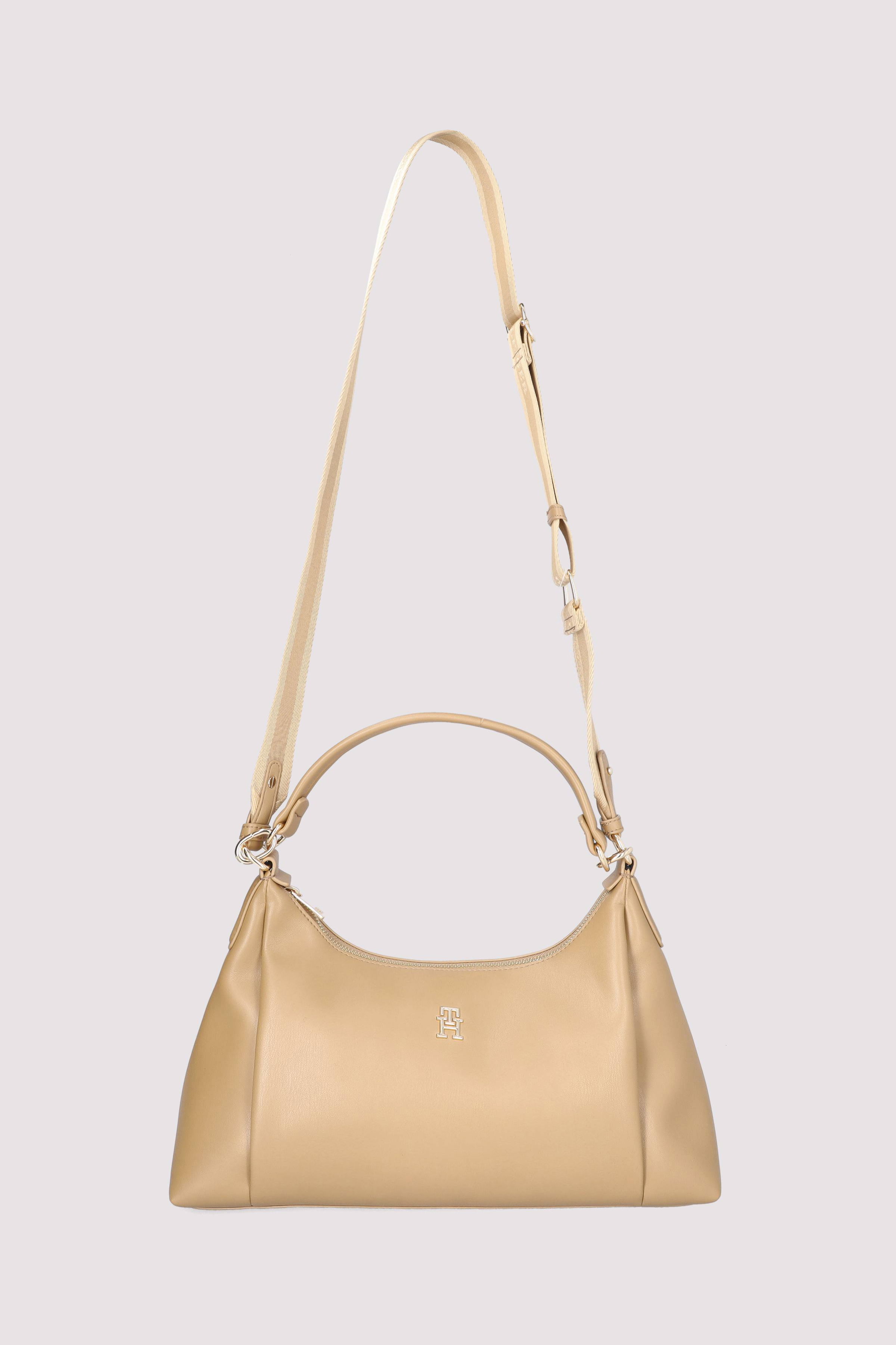 TH ESSENTIAL SHOULDER BAG
