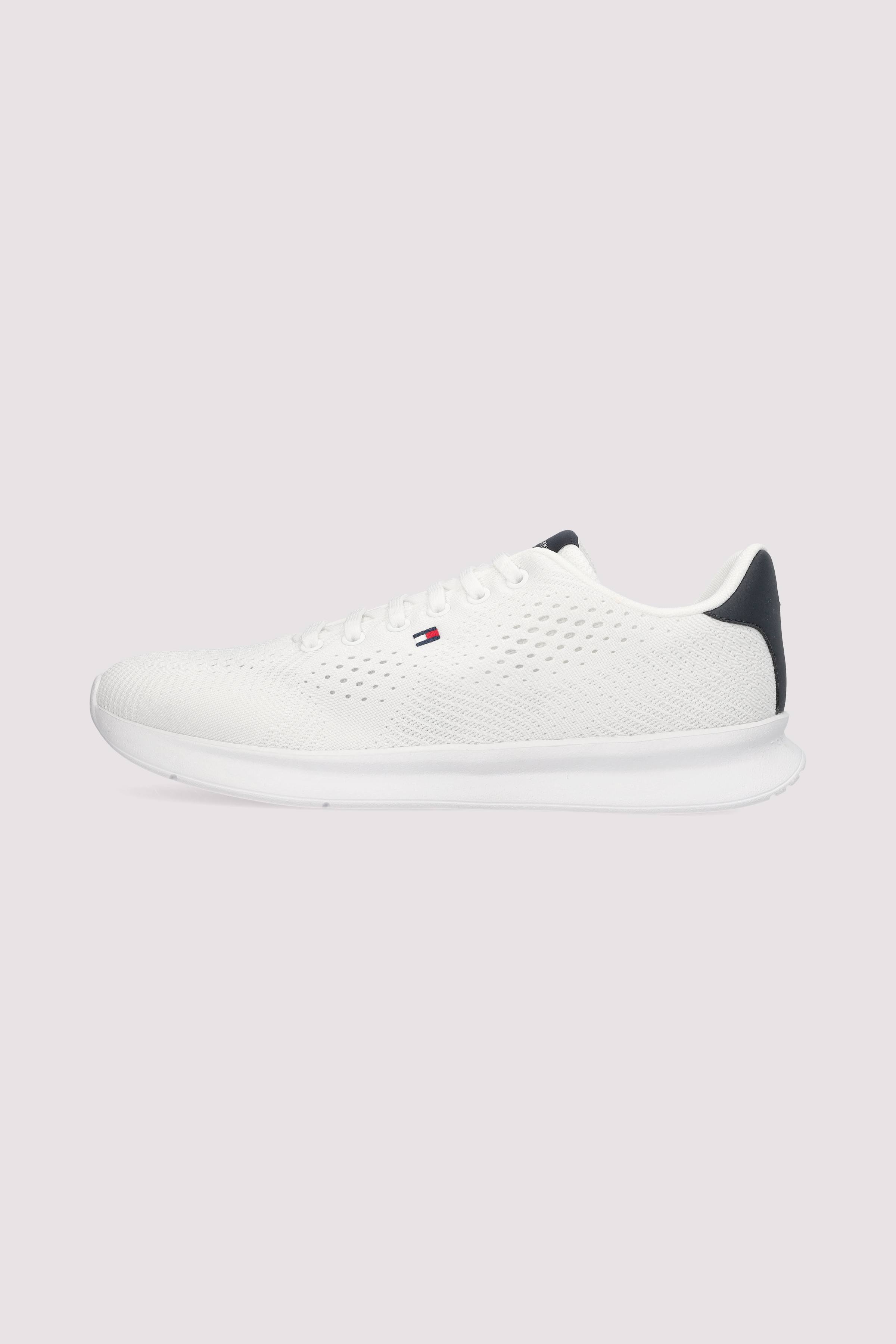 LIGHTWEIGHT RUNNER KNIT
