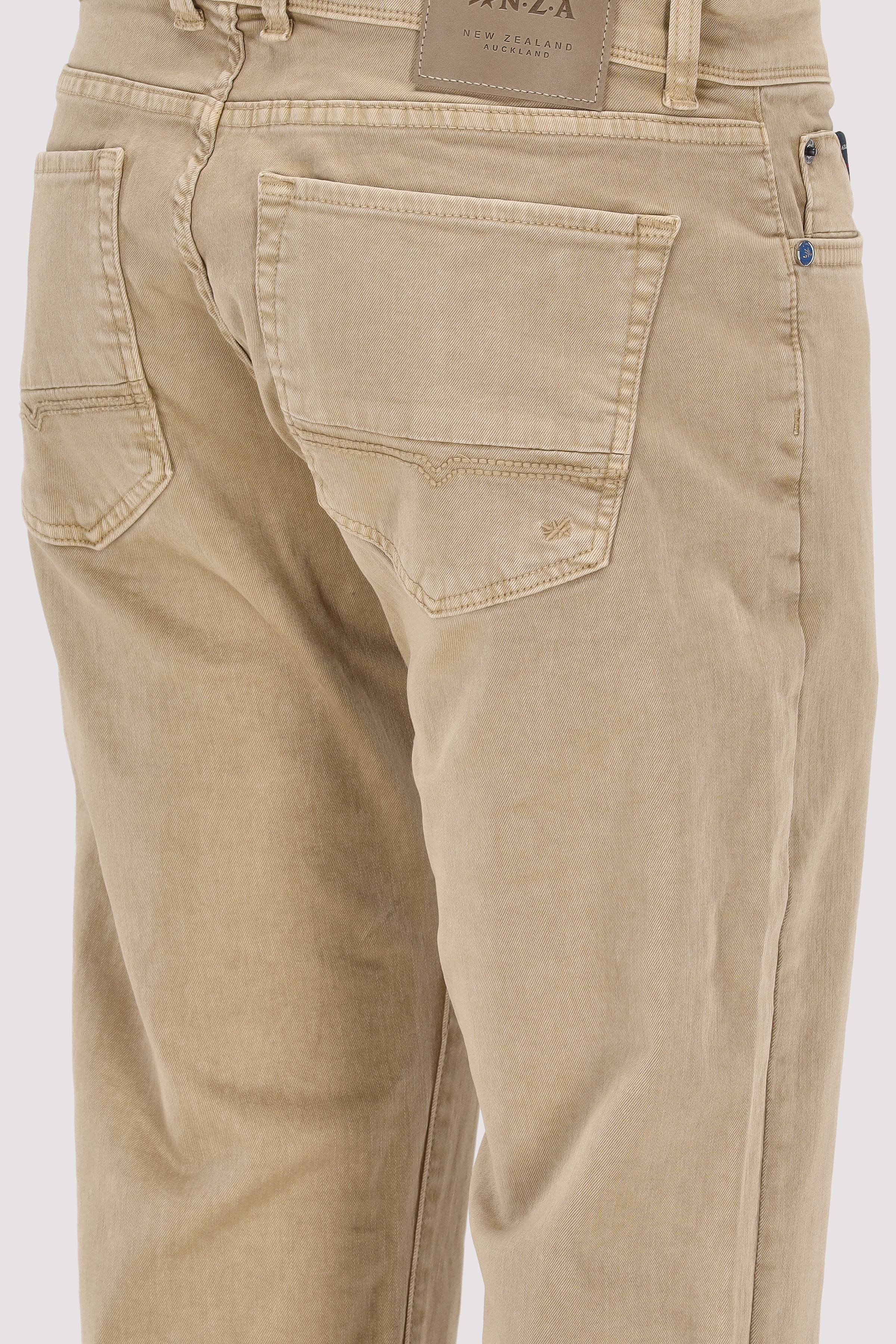 New Zealand Auckland - Nelson Colour