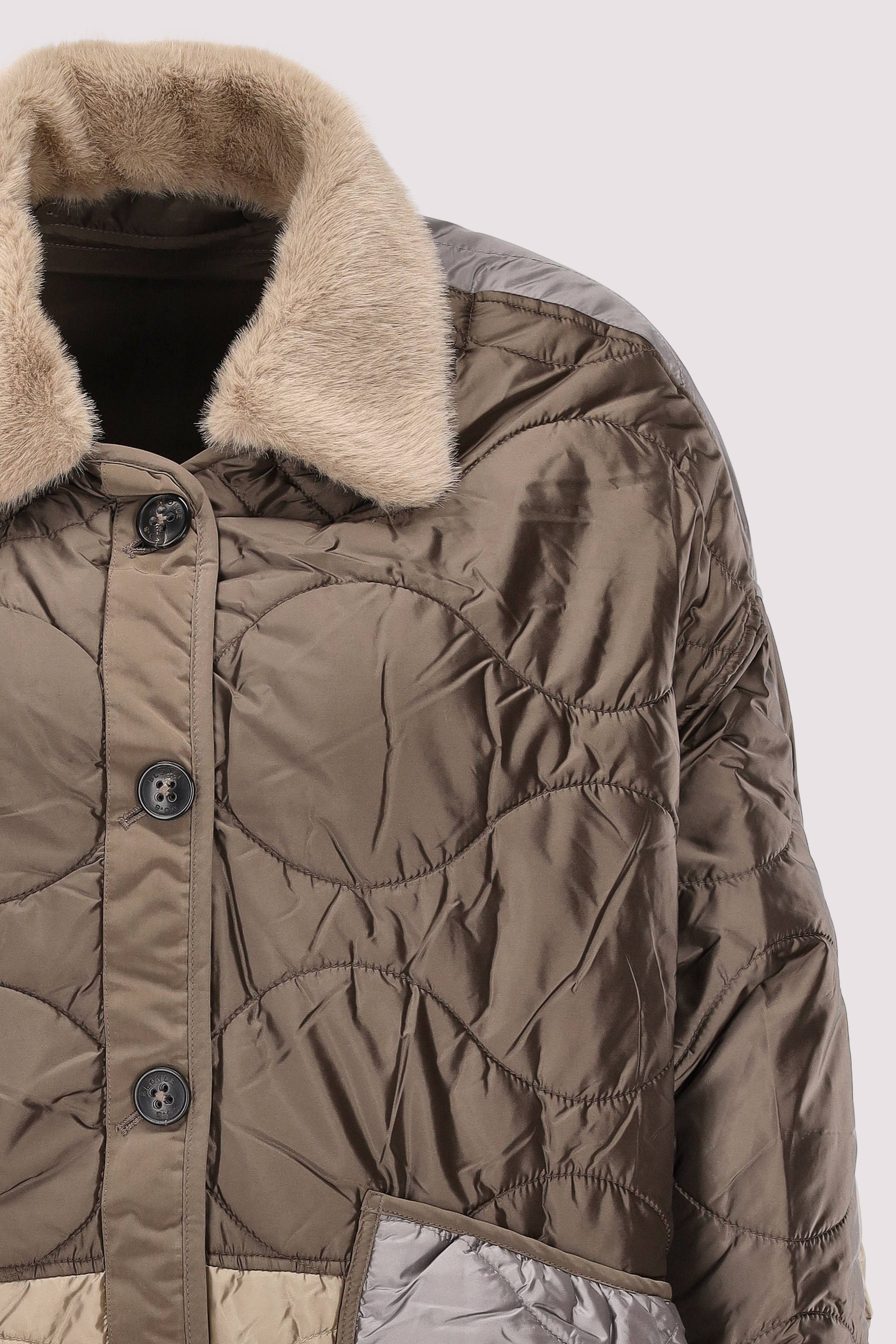 Blonde No. 8 - Jacke Moore
