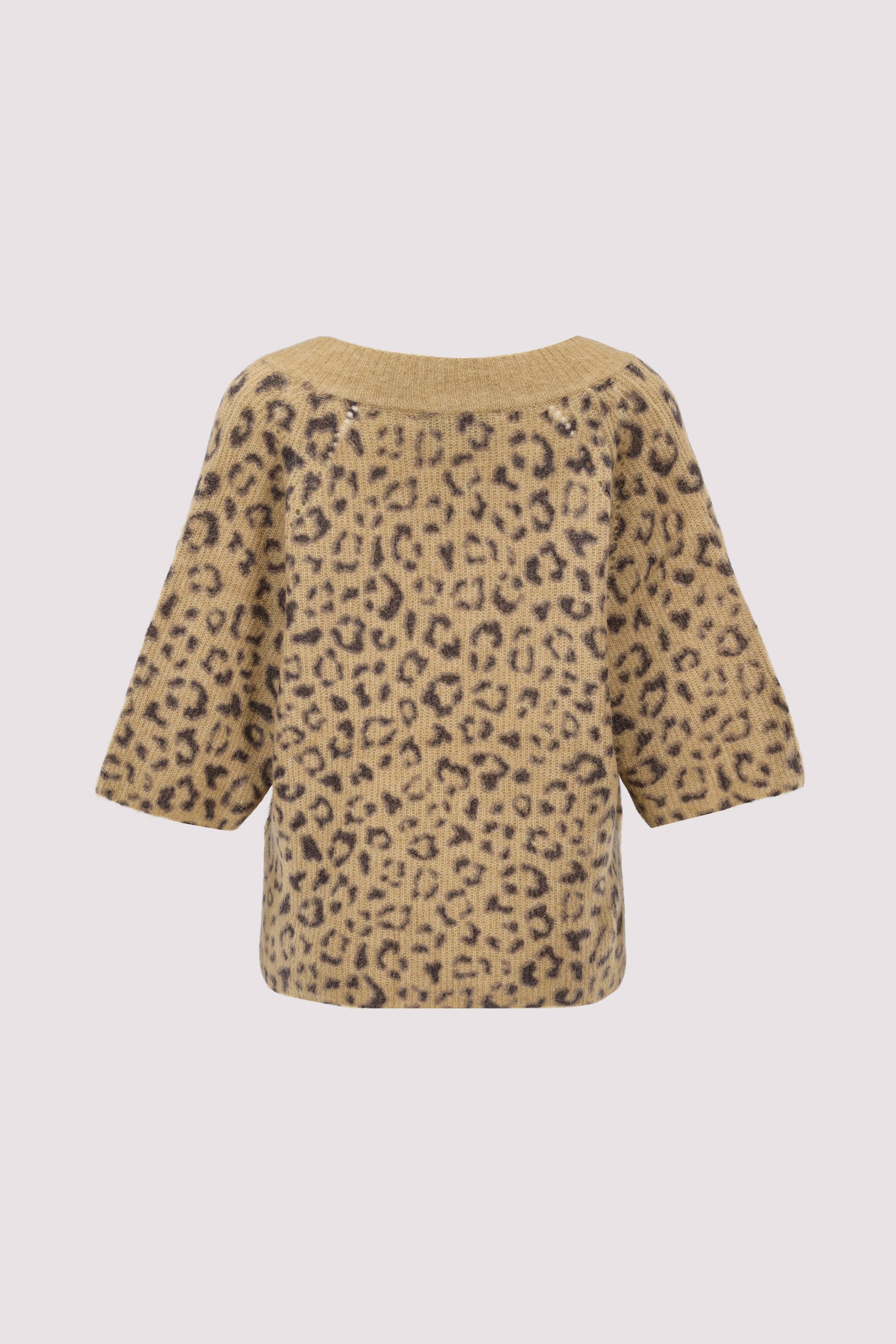 Taci V-neck
