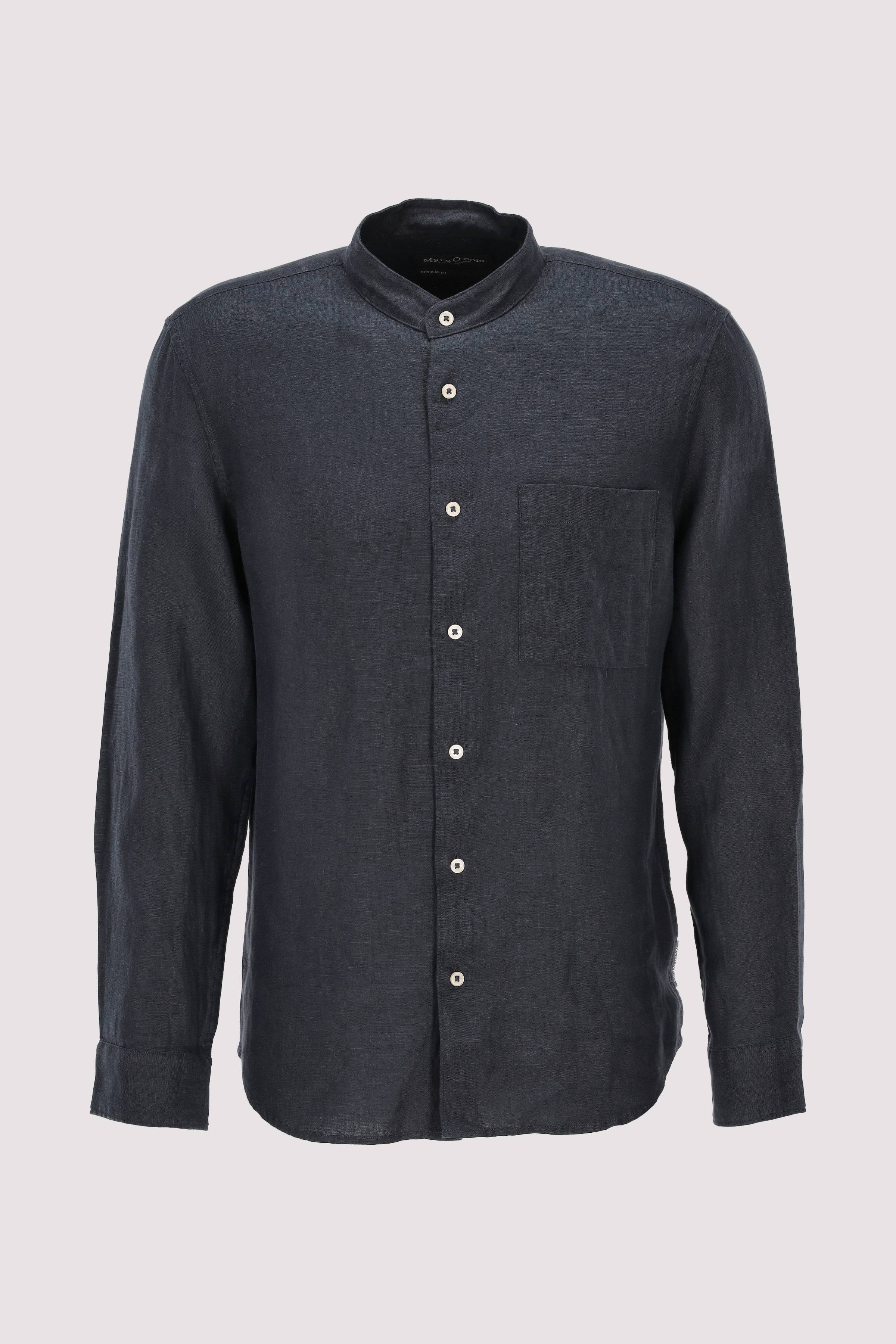Stand up collar, long sleeves,