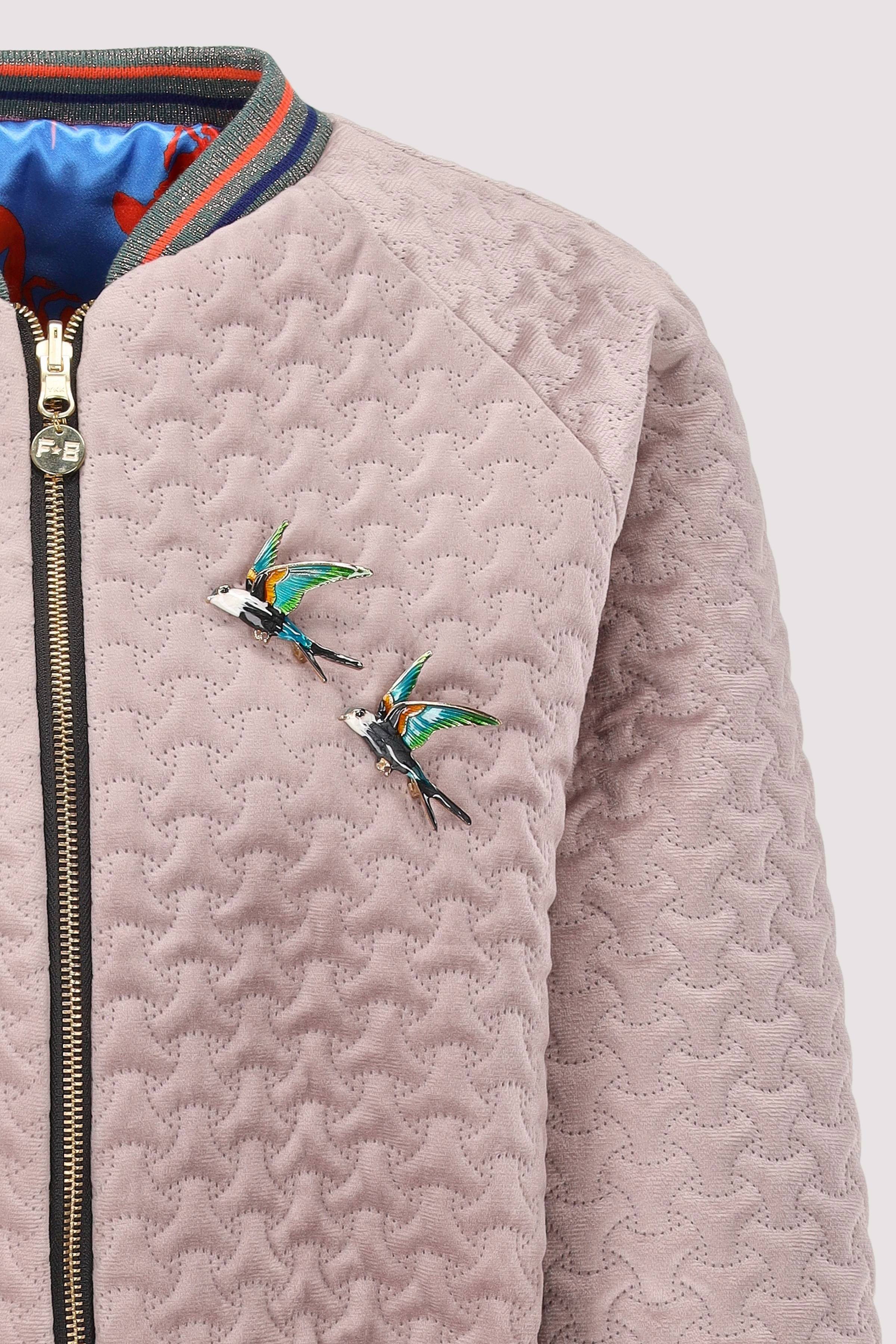 F8 - Lady Crop Bomber