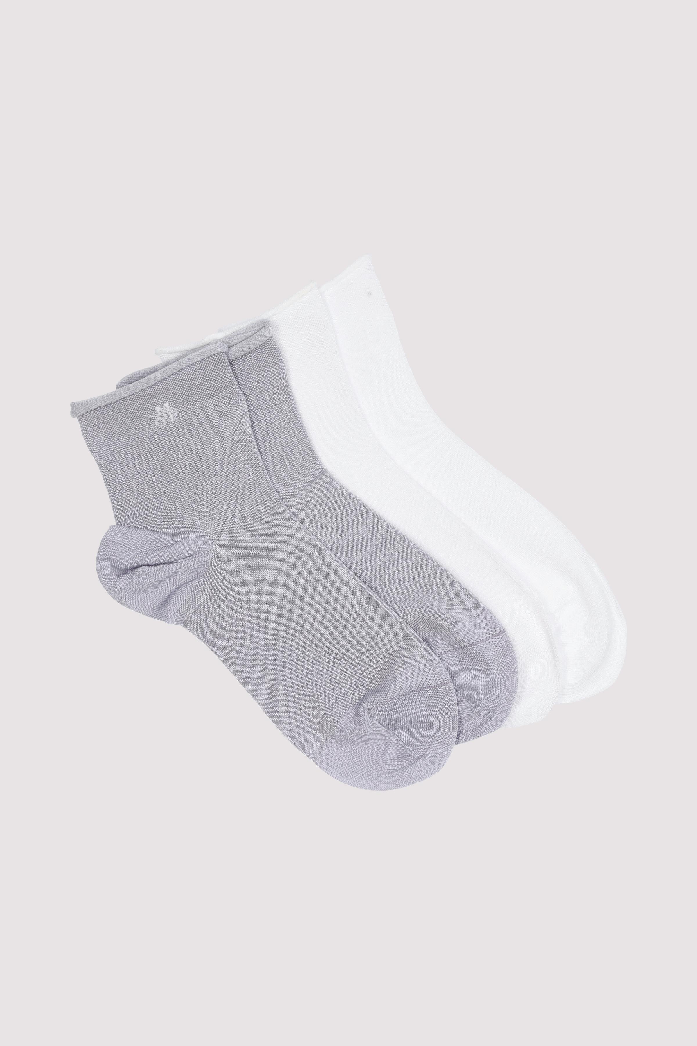 Socks with with a rolled edge,