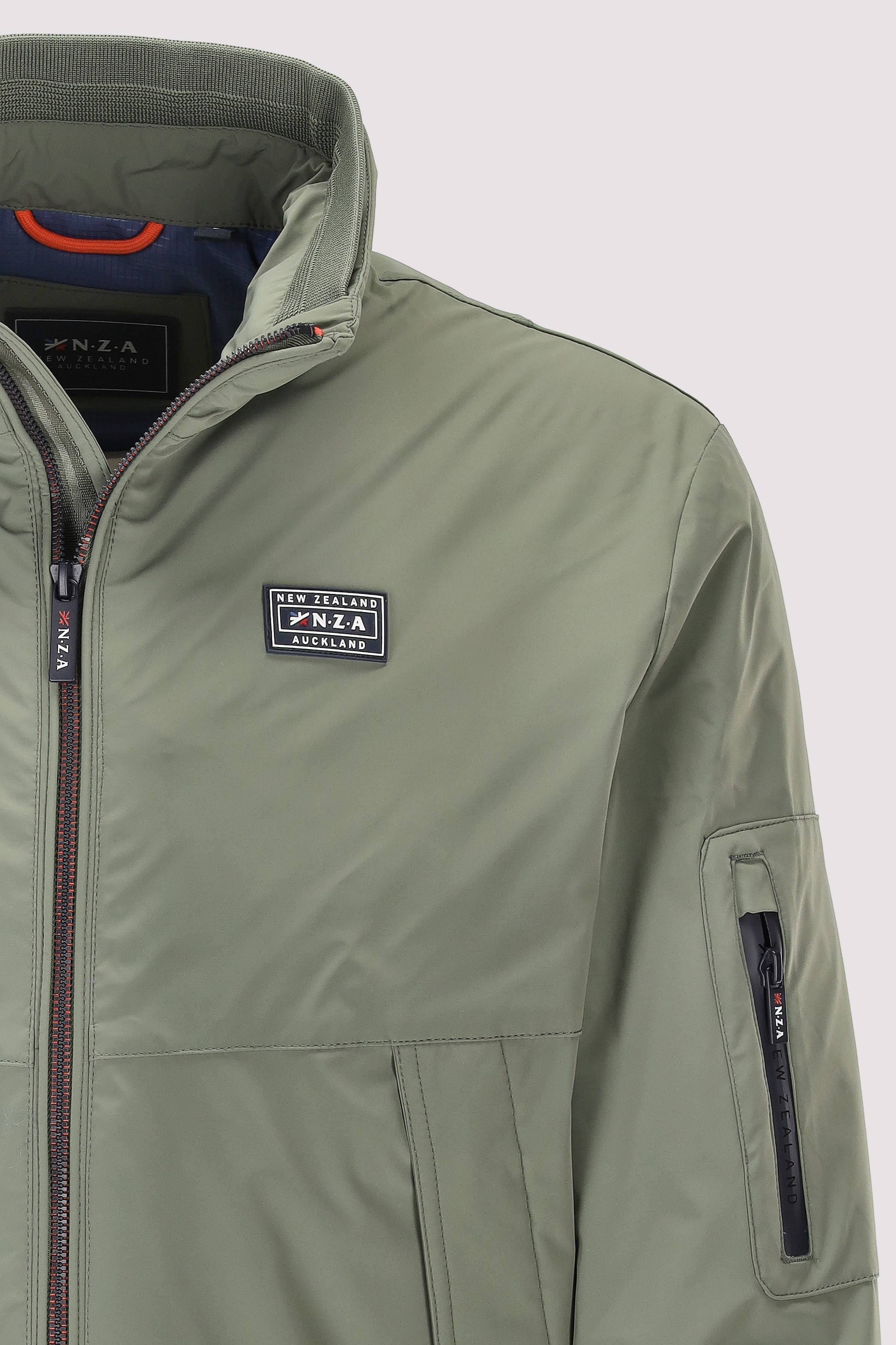 New Zealand Auckland - 25MN818