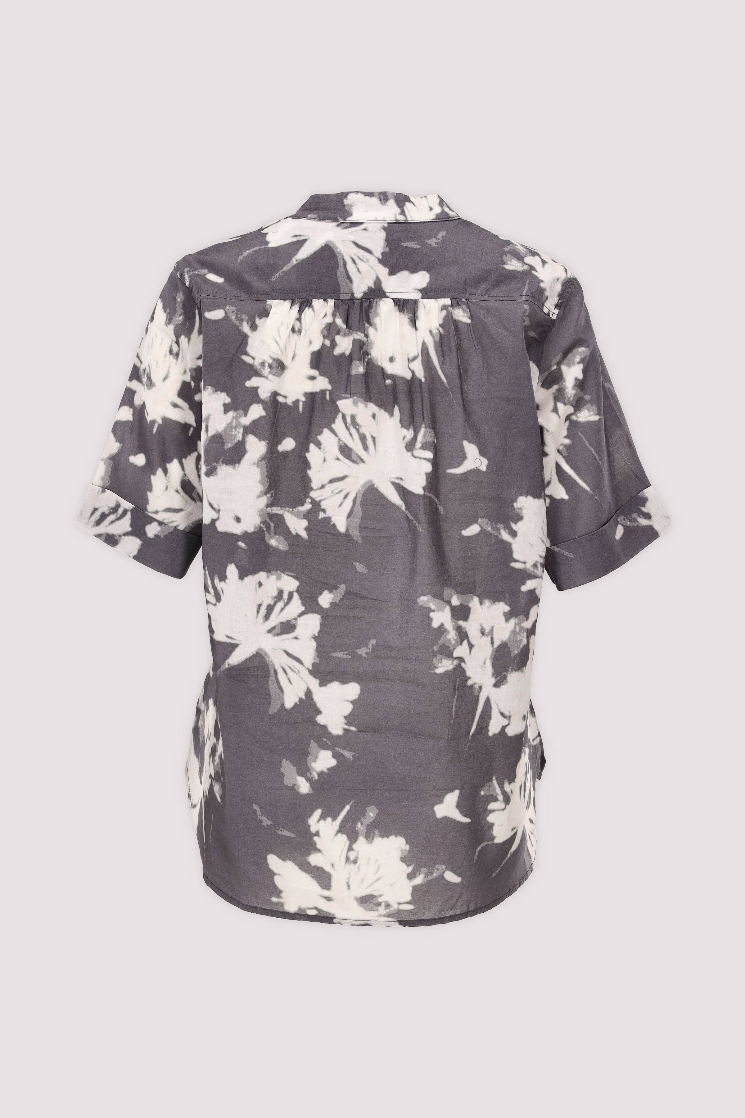 Woven Blouses Shortsleeve