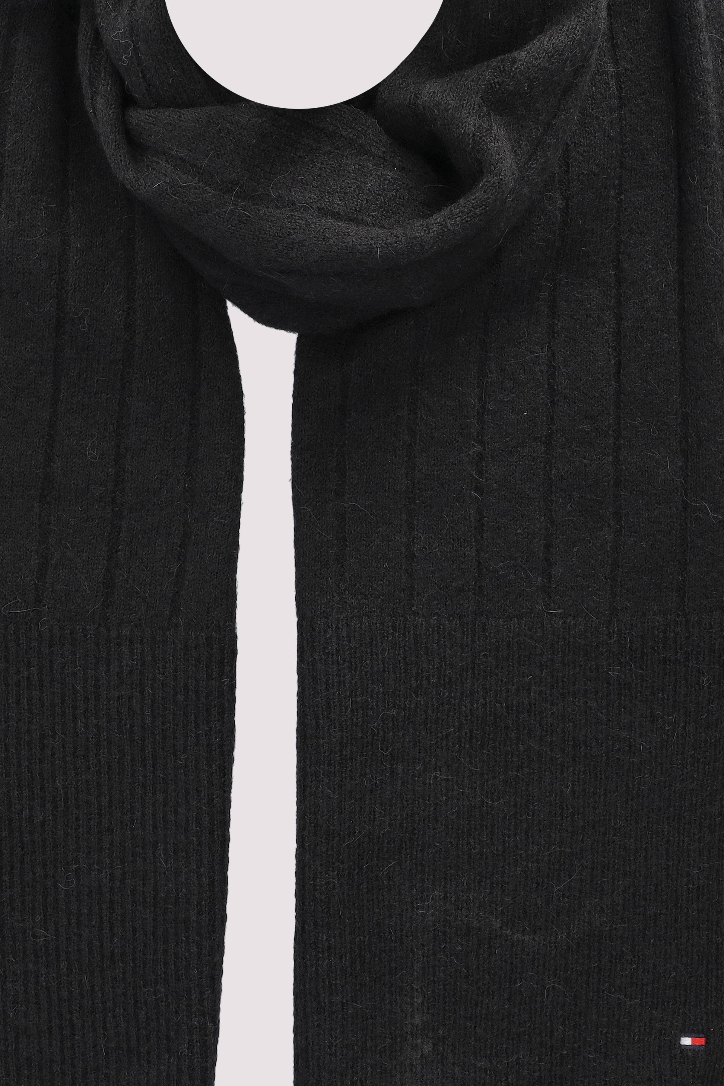 TH FLAG FLUFFY SCARF