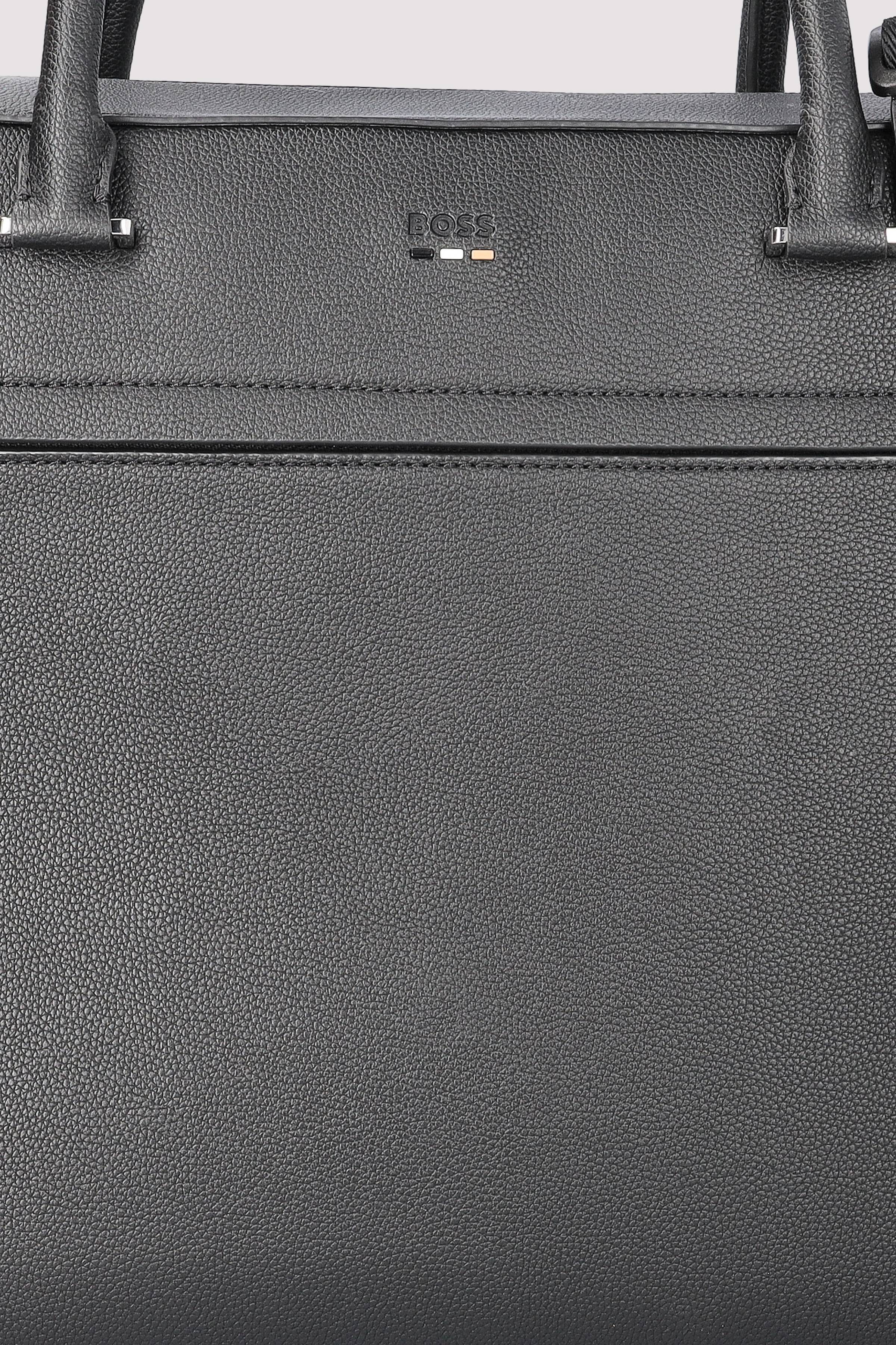 BOSS - Ray_Holdall N. 10263216 01 BOSS - Ray_Holdall N. 10263216 01