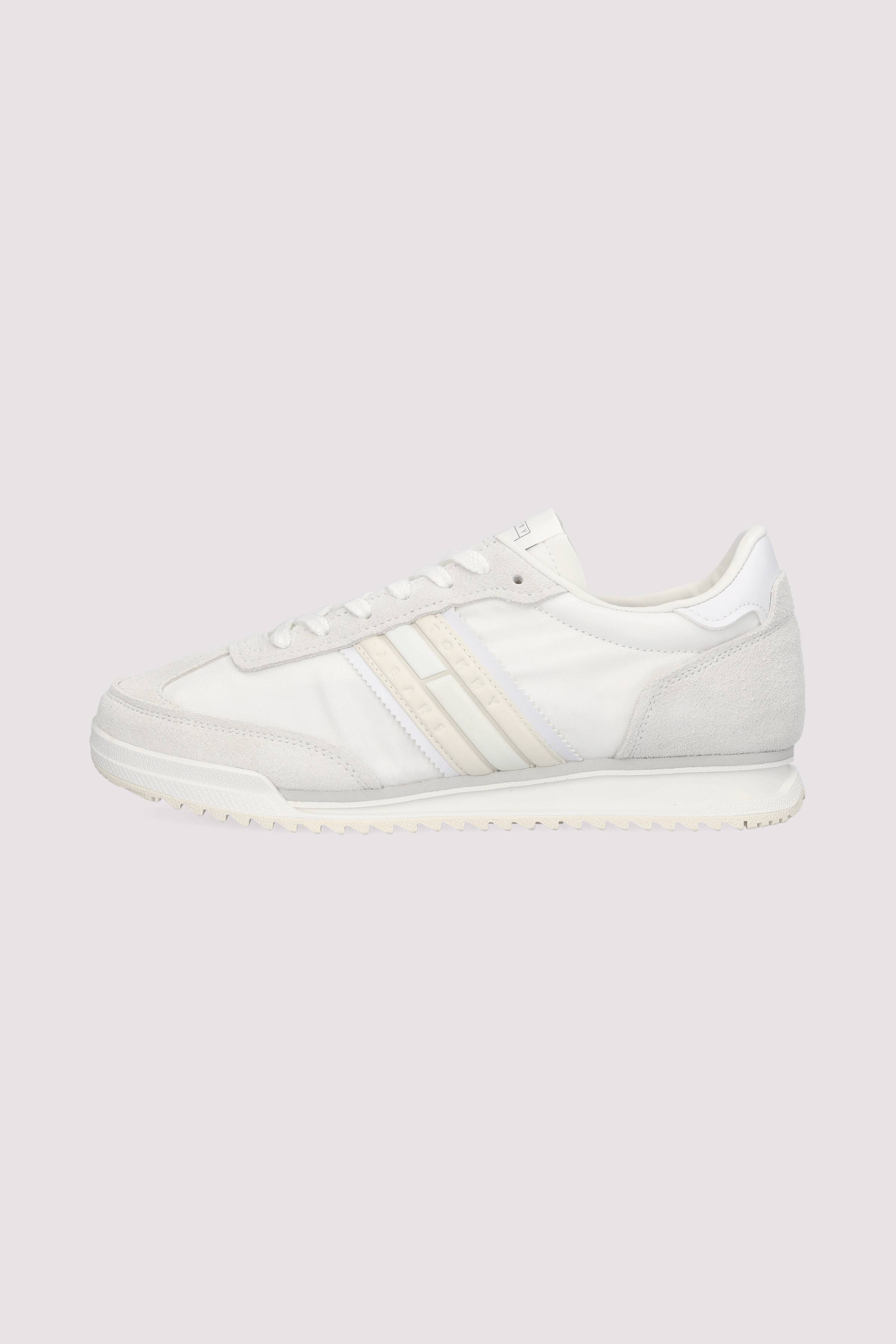 TJW RETRO RUNNER CLEATED