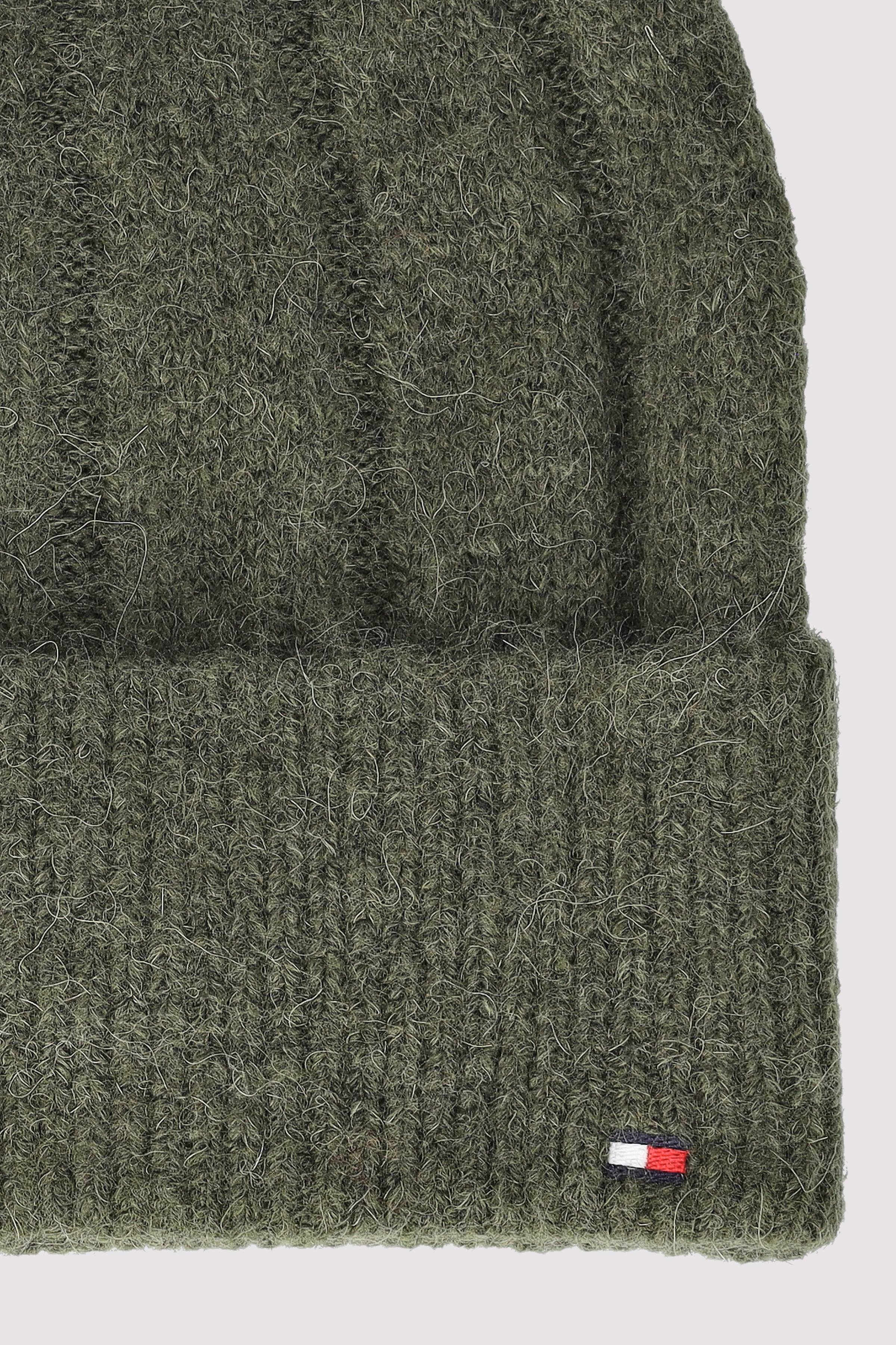 TH FLAG FLUFFY BEANIE