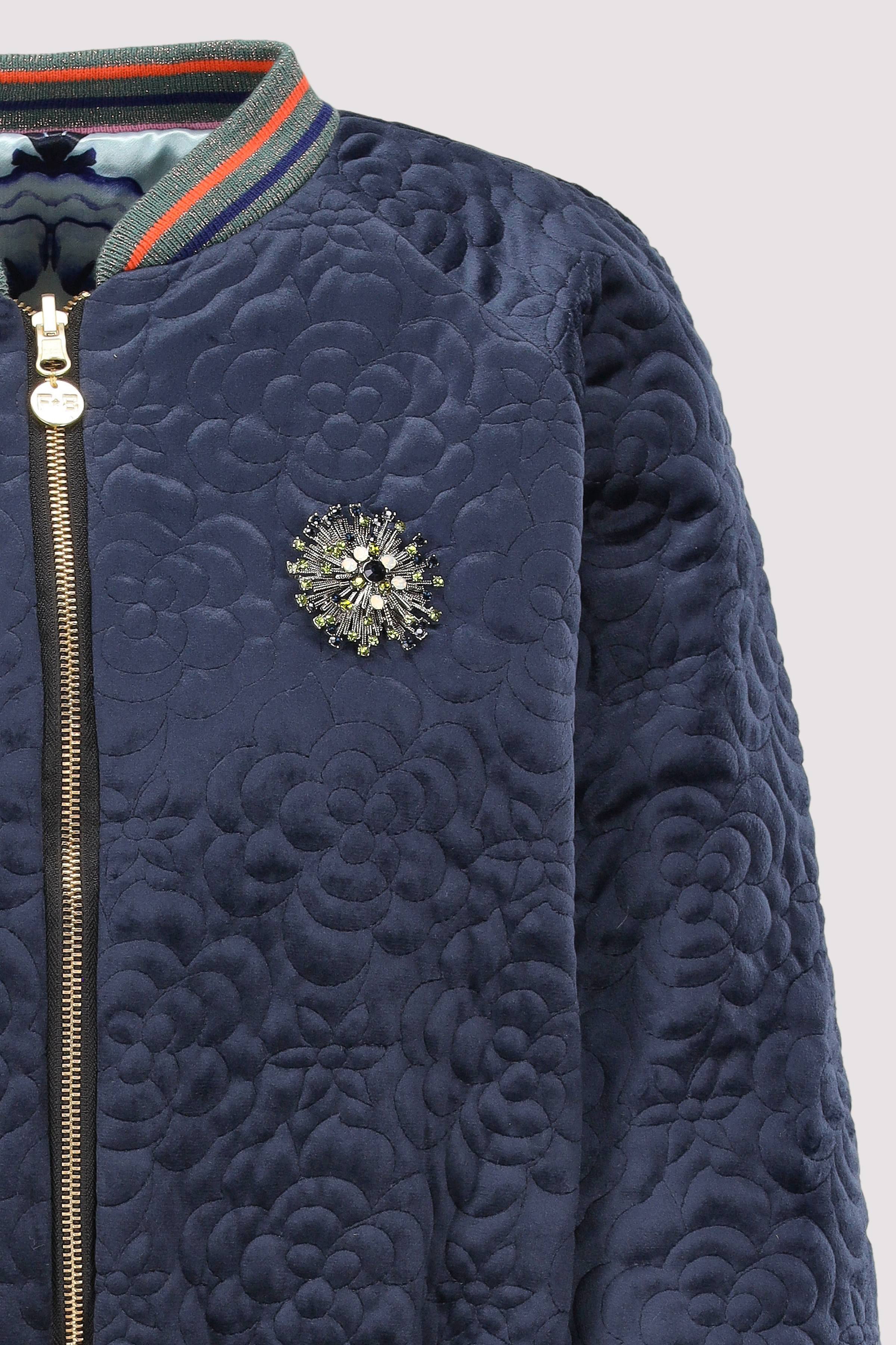 F8 - Lady Crop Bomber