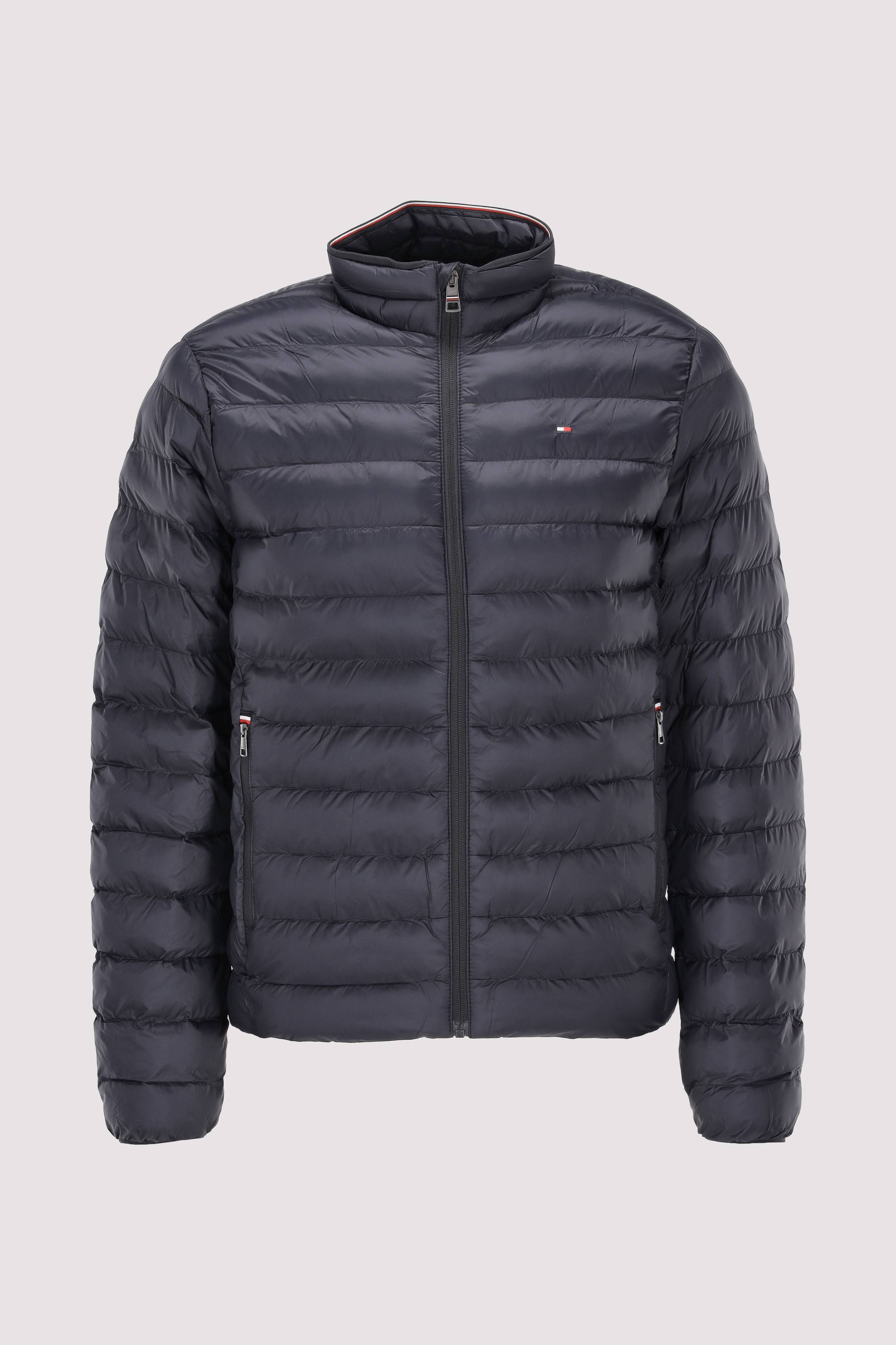 CORE PACKABLE RECYCLED JACKET