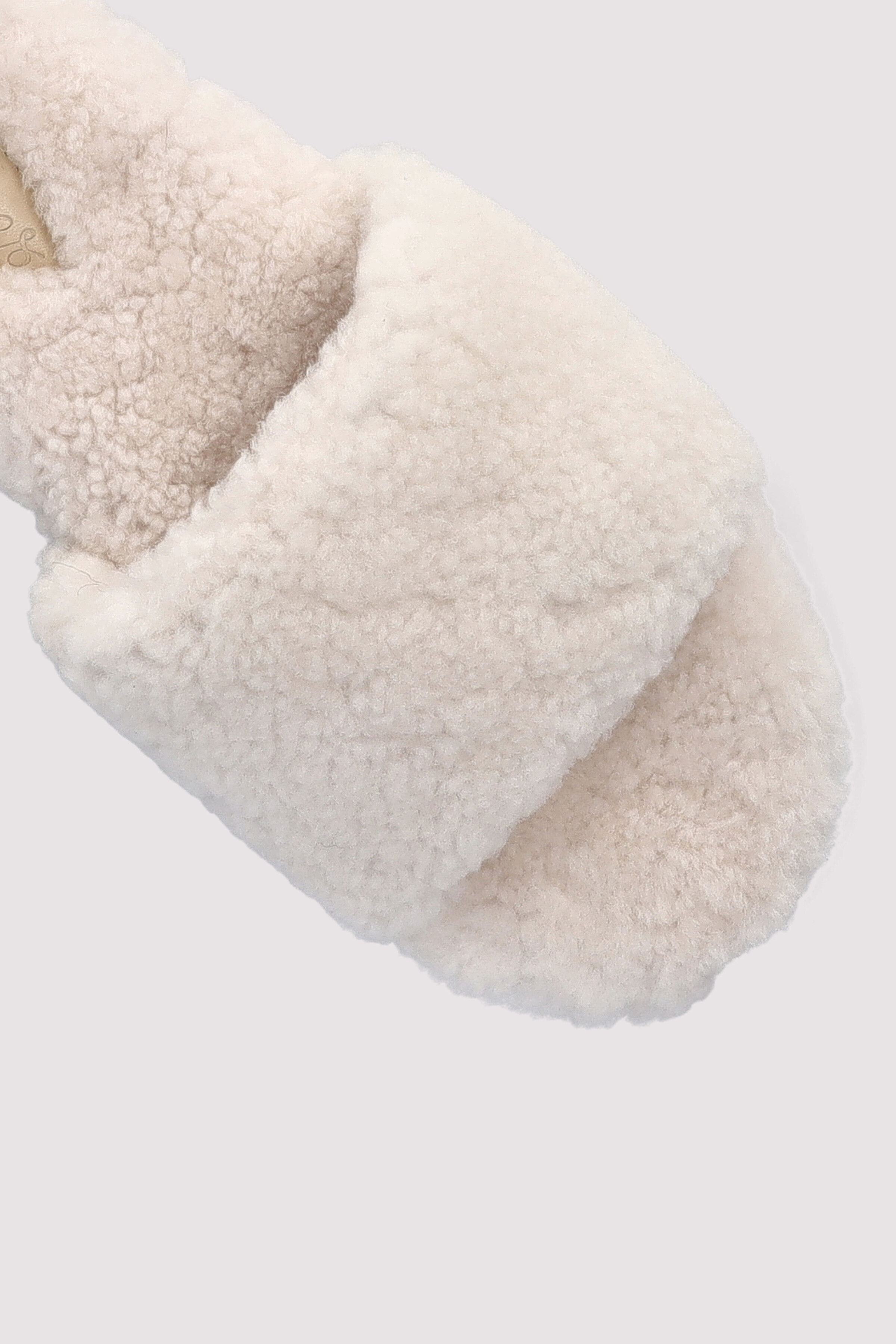 Lovelies - Sandal Yu Shan Lovelies - Sandal Yu Shan