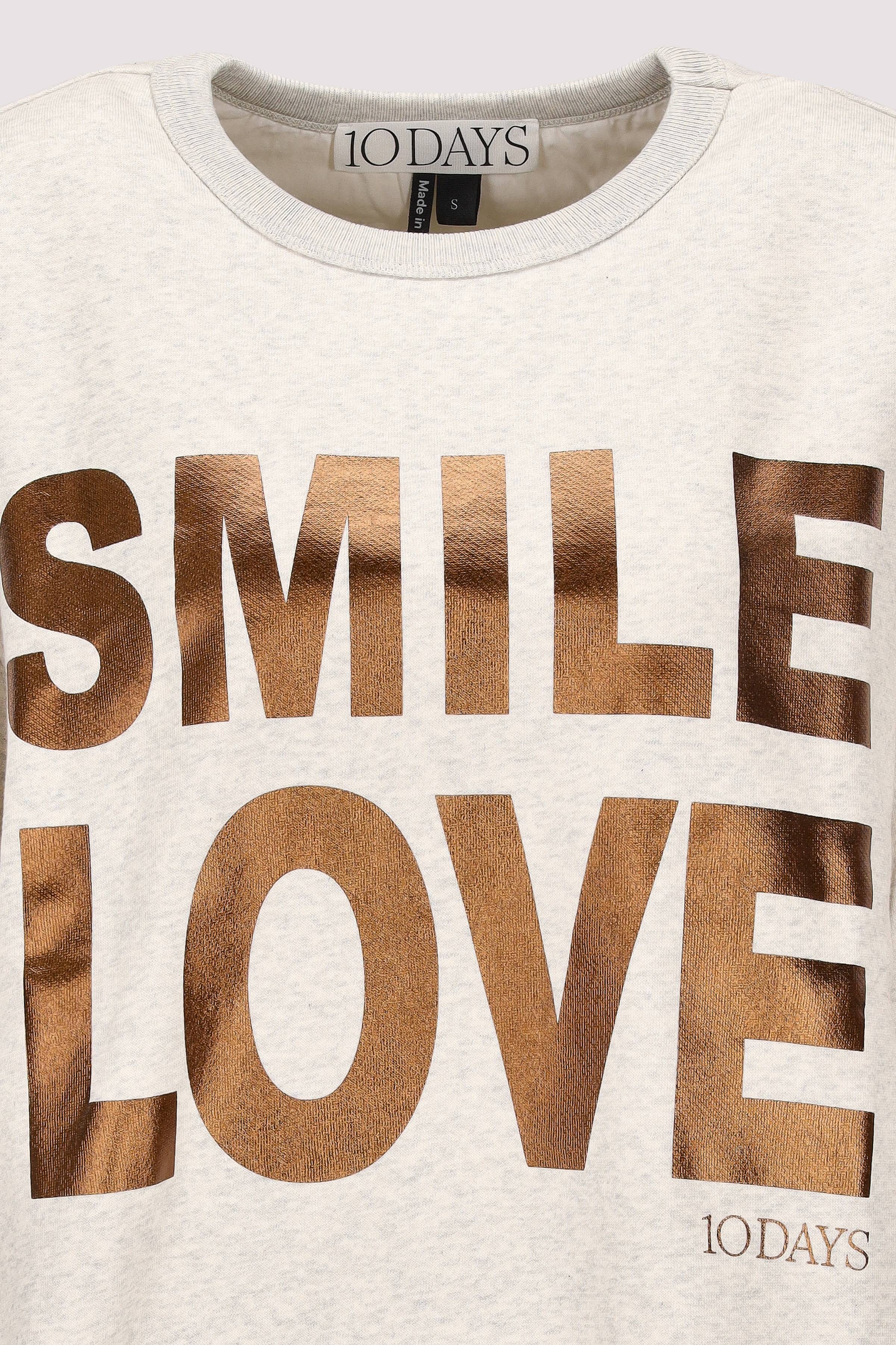 10Days - Sweater Smile Love