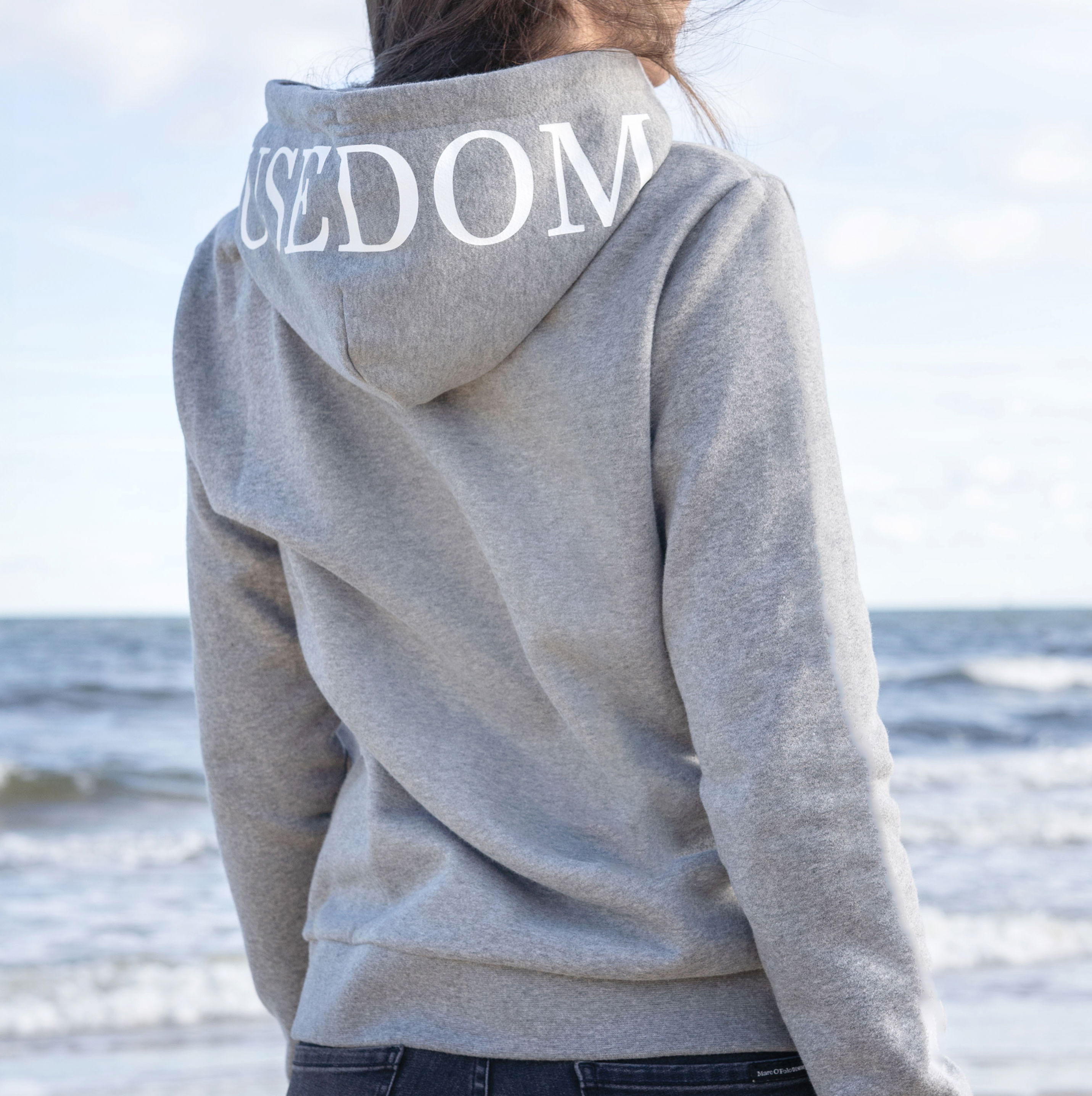 Sweatshirts & Hoodies