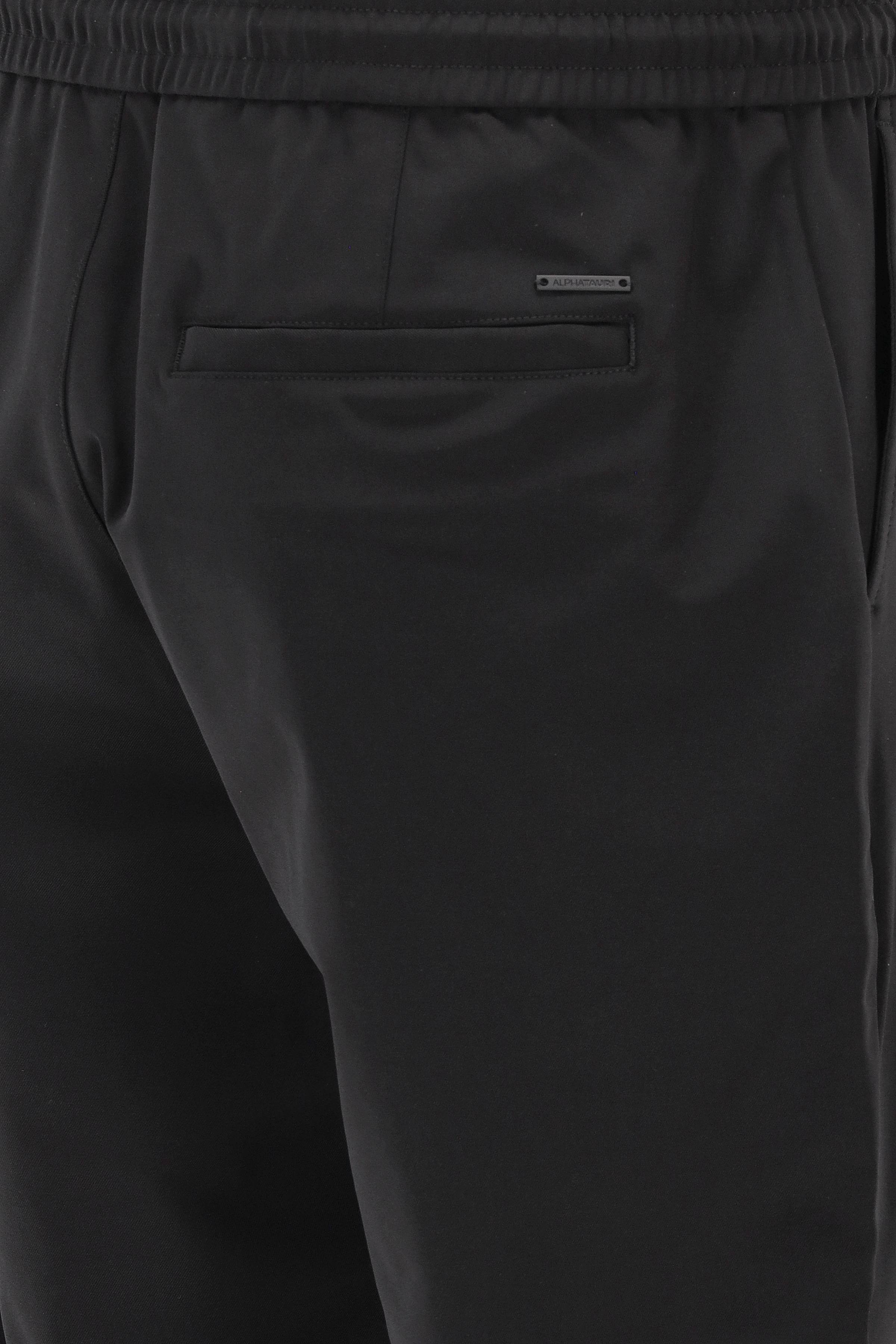 AlphaTauri - AlphaTauri Freizeithose in Schwarz