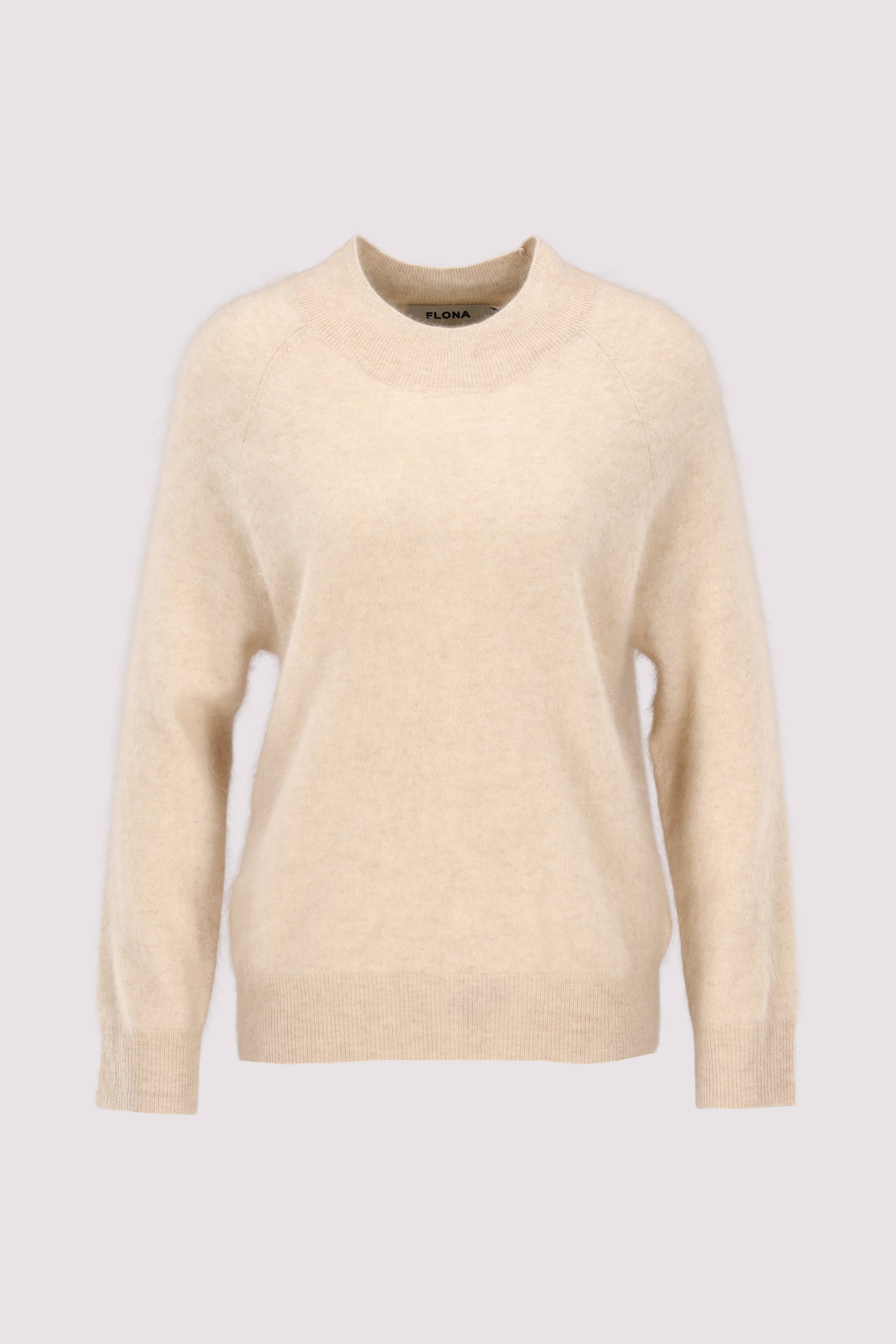 Roundneck Fluffy
