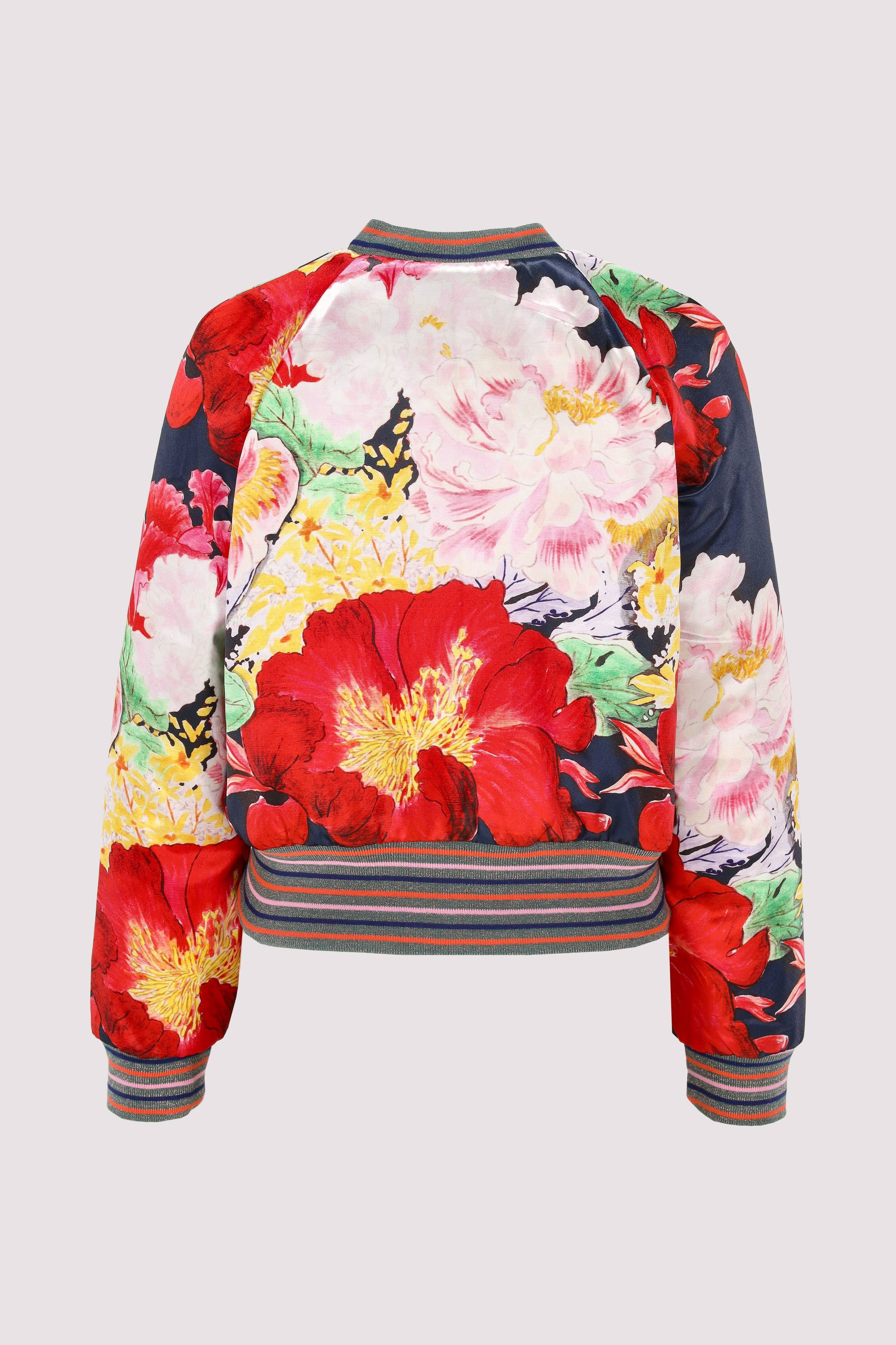 F8 - Lady Crop Bomber