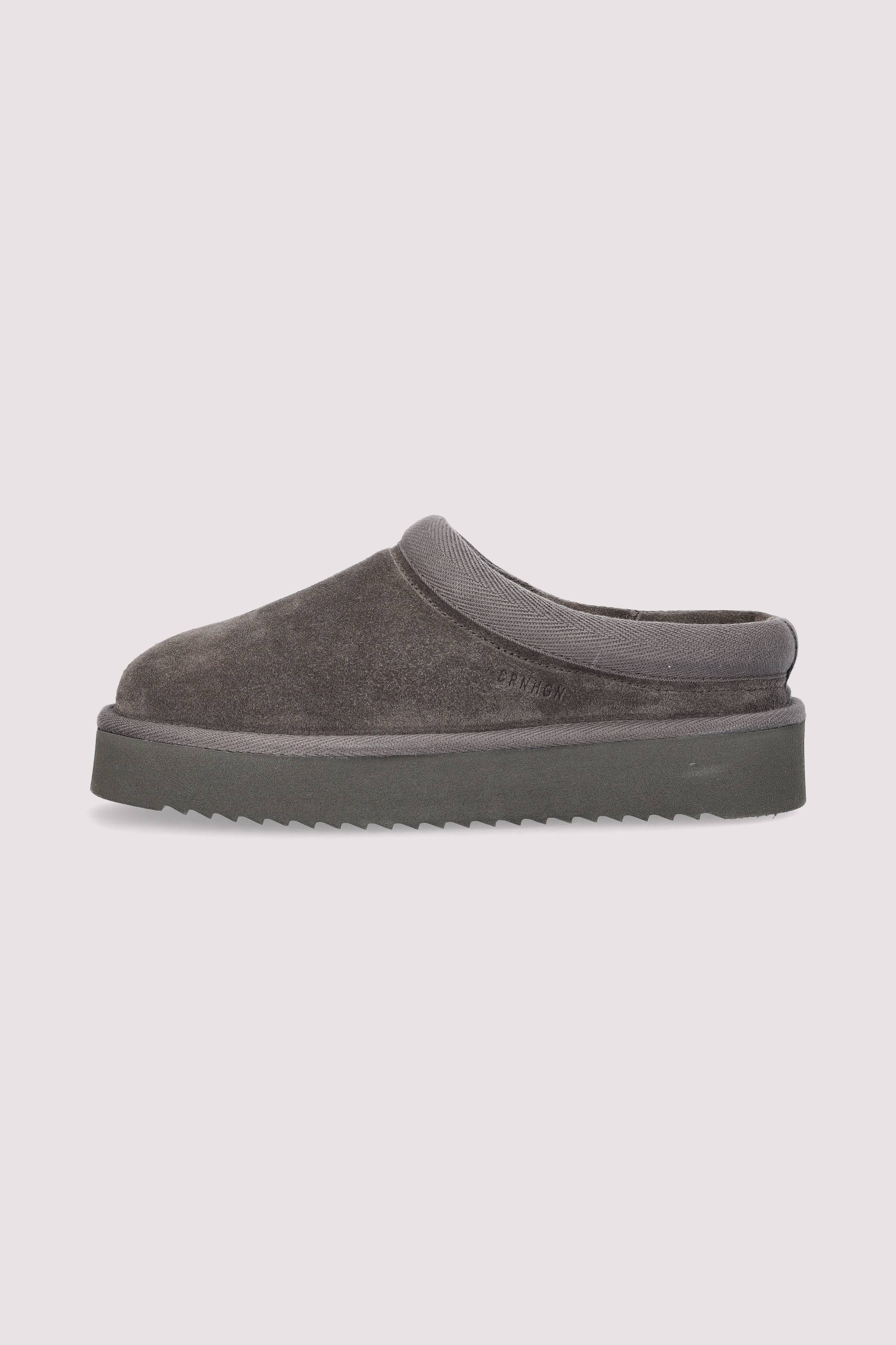 CPH249 Slip On
