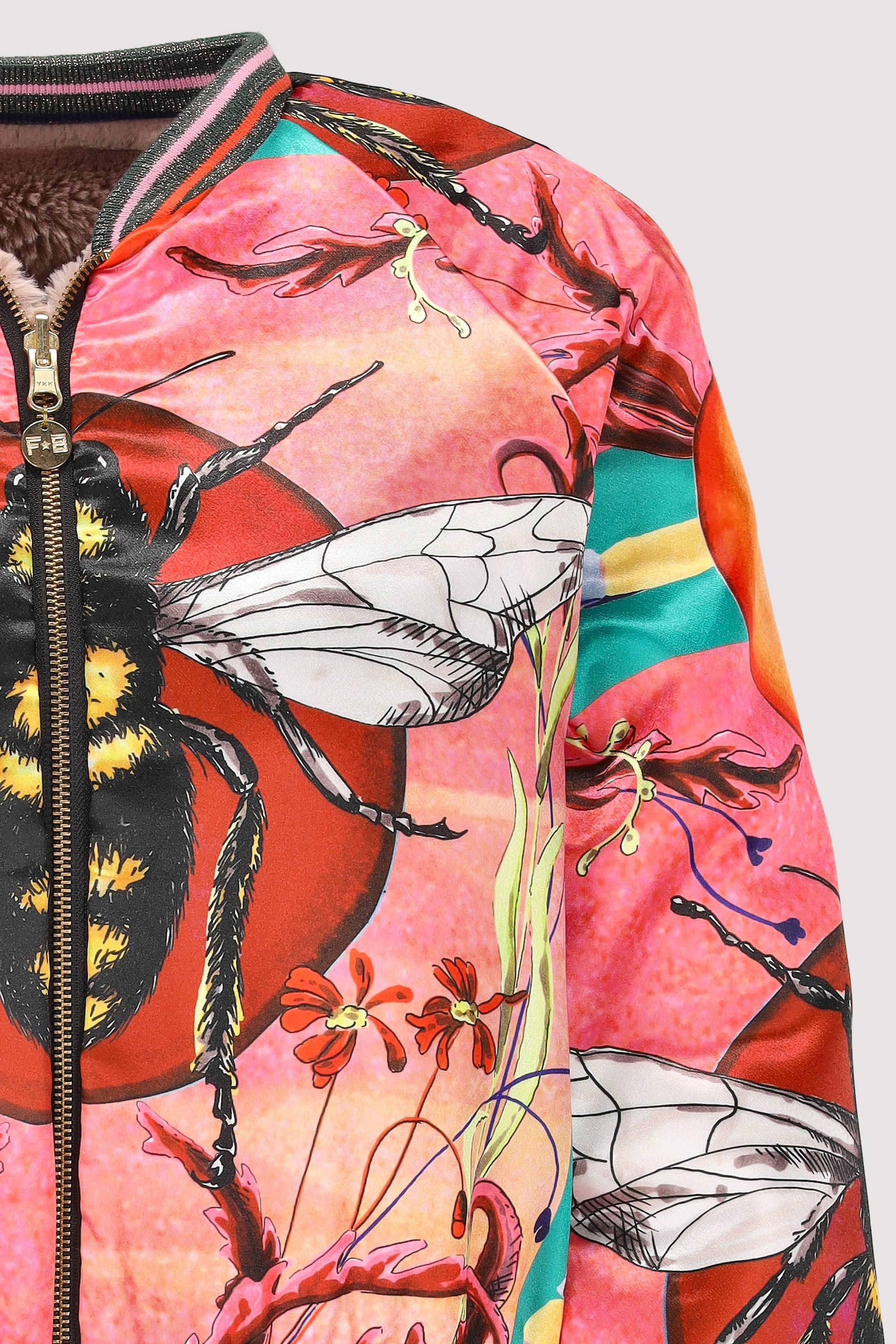 F8 - Lady Crop Bomber