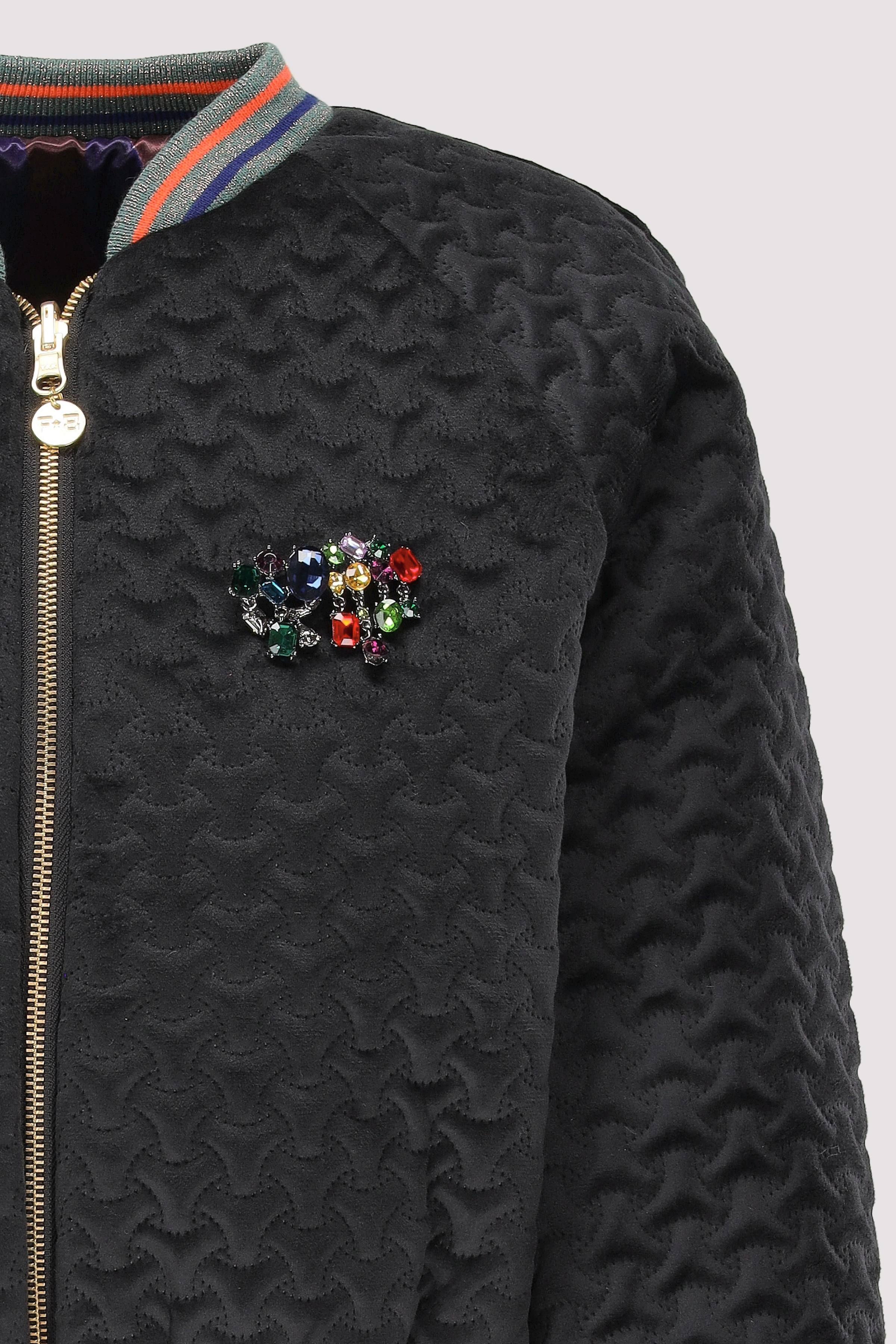 F8 - Lady Crop Bomber