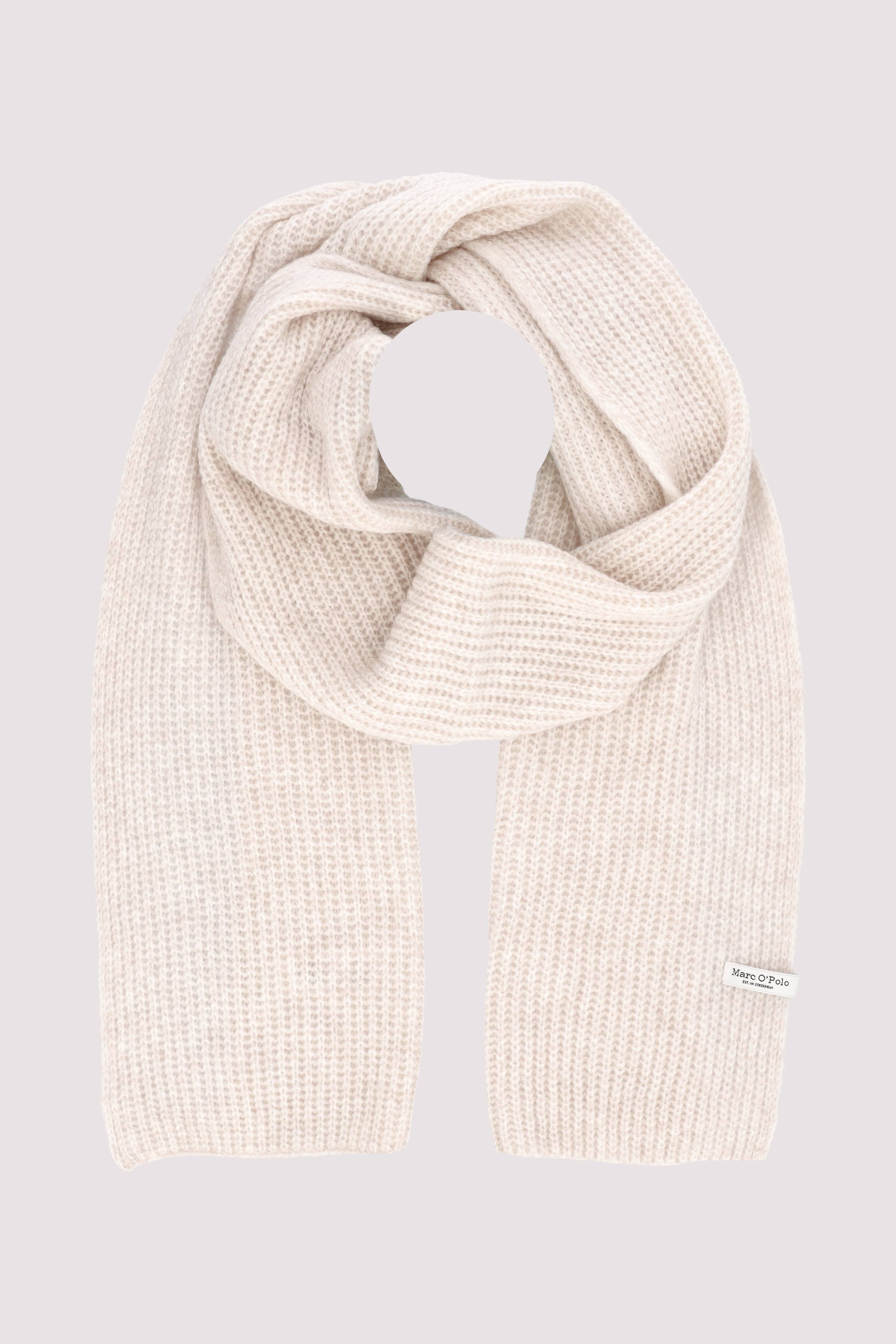 Scarf, knitted in half cardiga