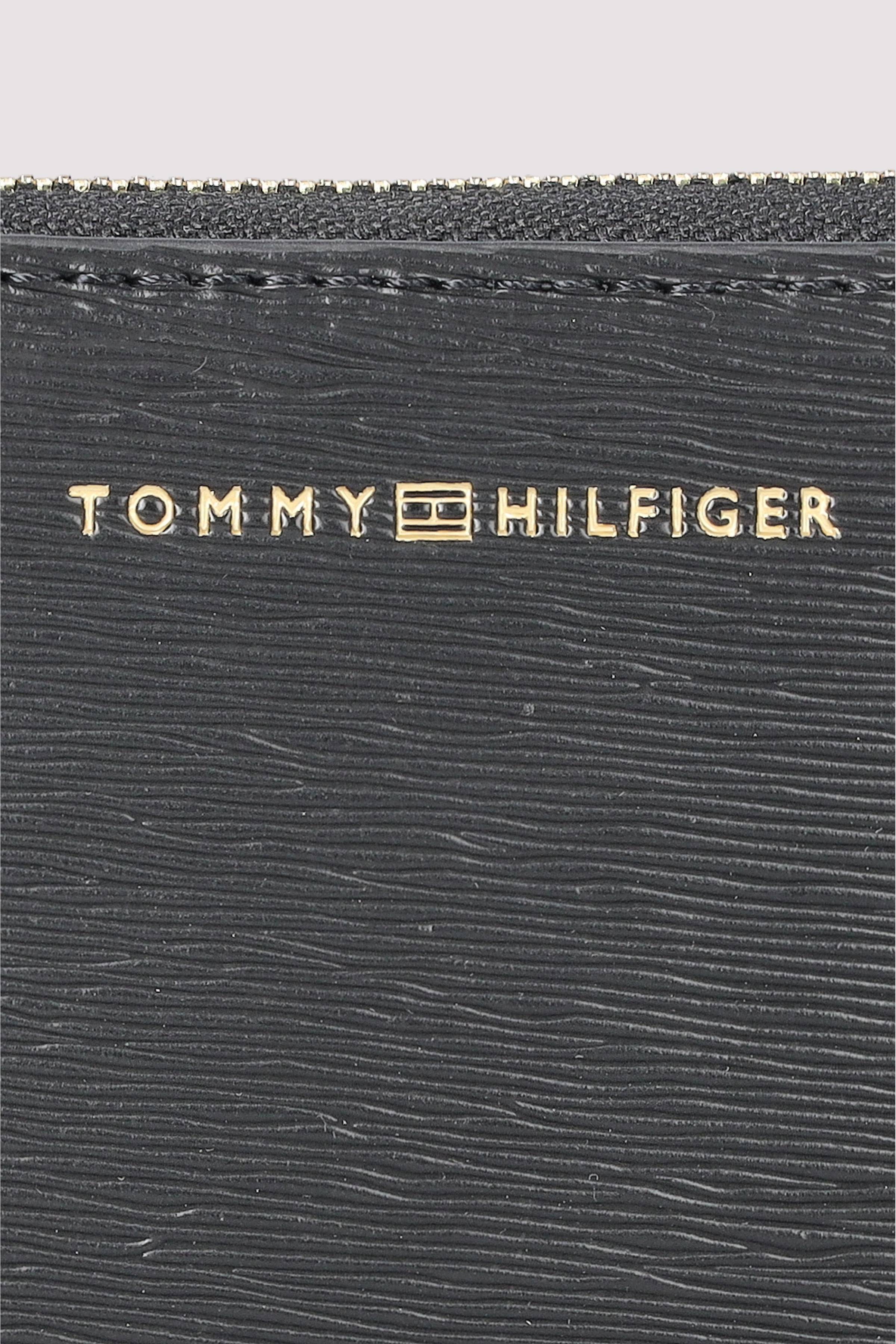 TH MODERN COMPACT ZA