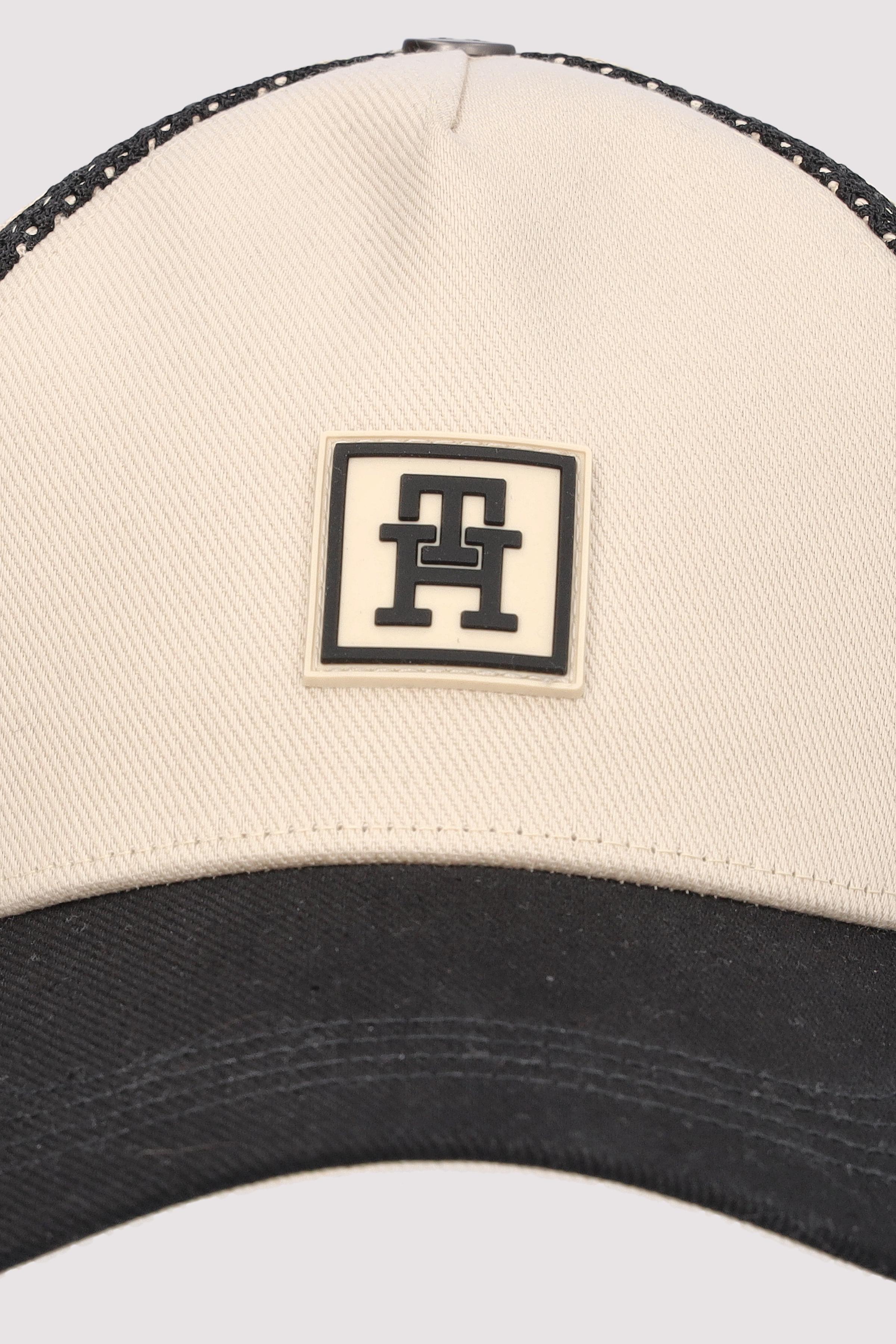 Tommy Hilfiger - MONOGRAM SPORT MESH CAP Tommy Hilfiger - MONOGRAM SPORT MESH CAP