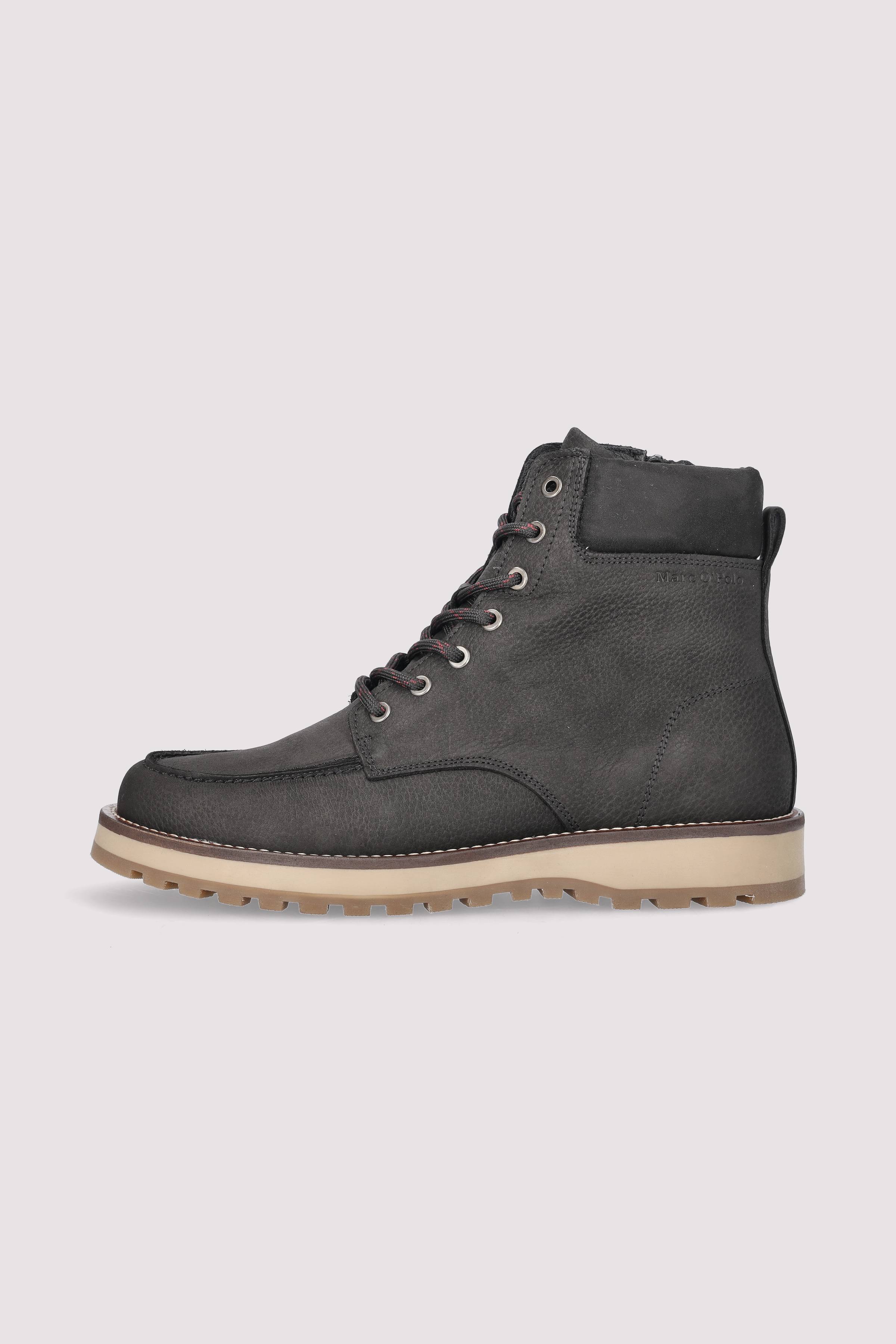 Lace up Bootie