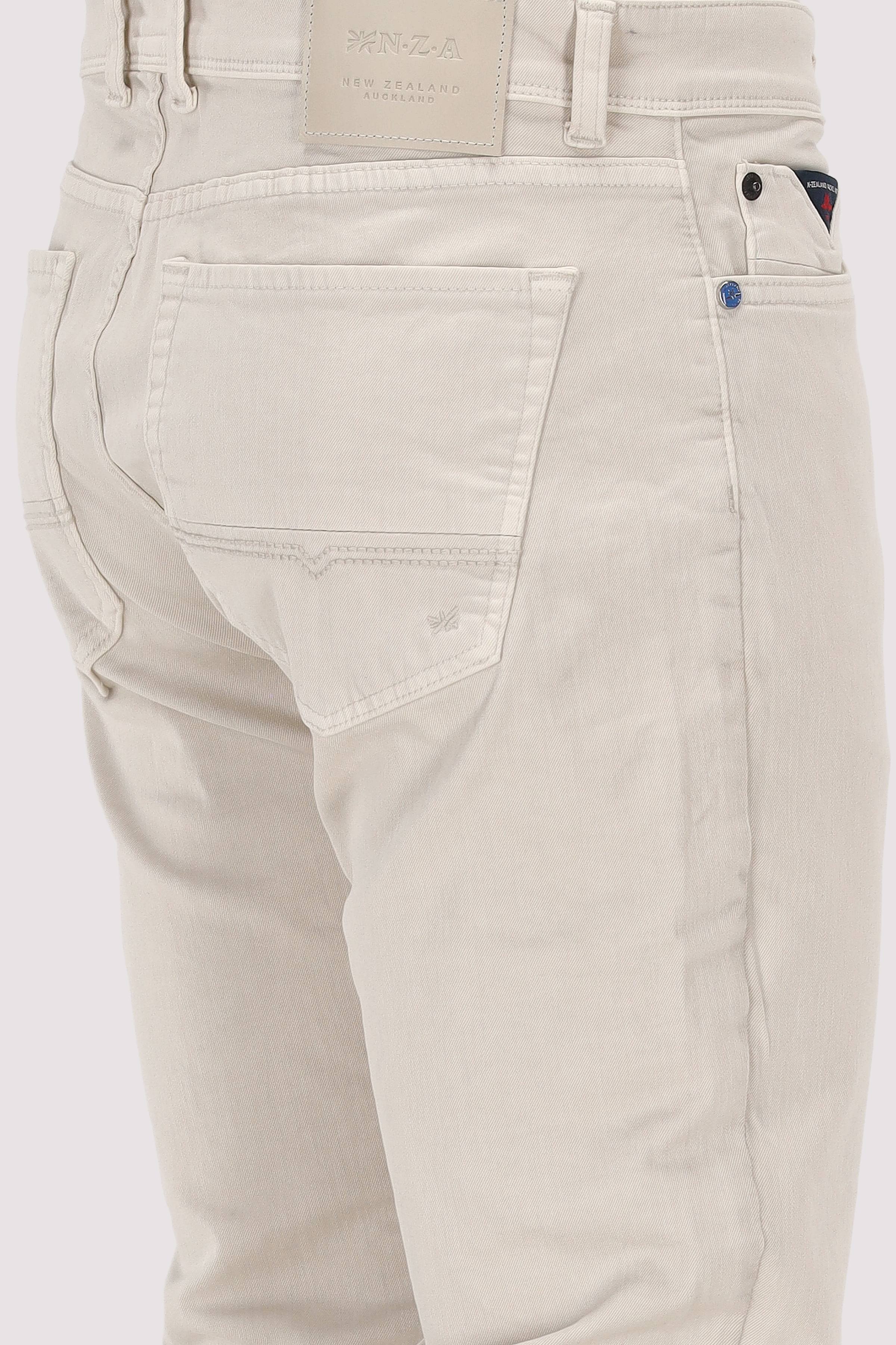 New Zealand Auckland - Nelson Colour