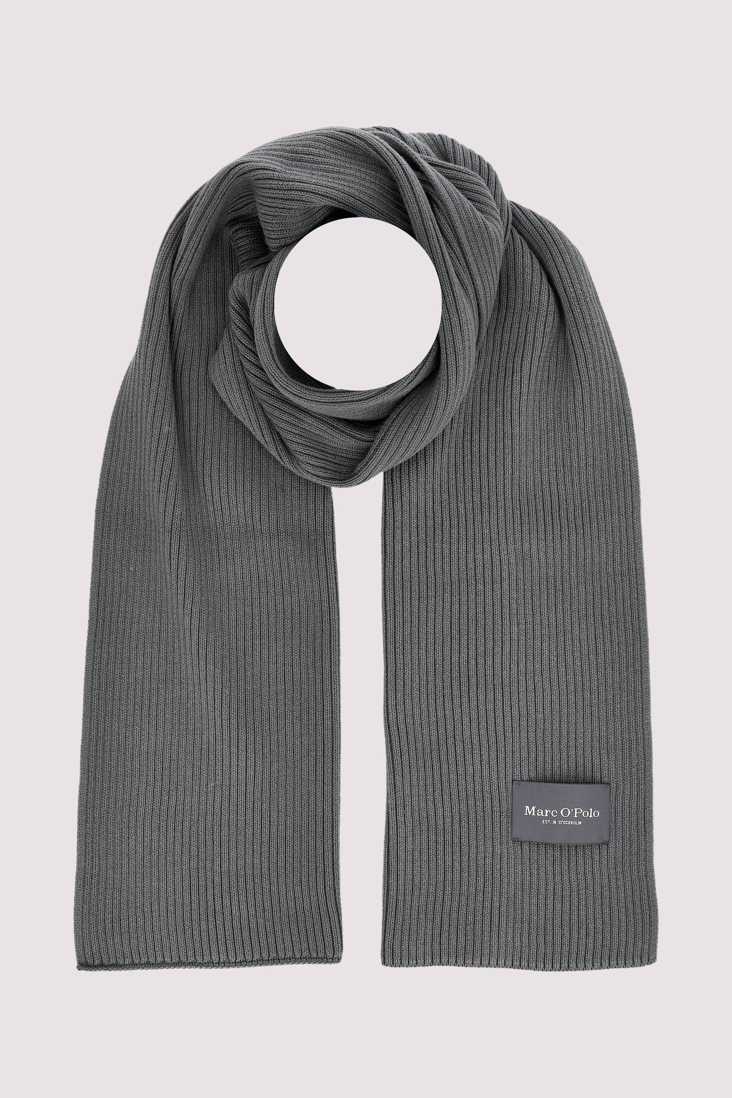 Scarve, knitted, solid rib
