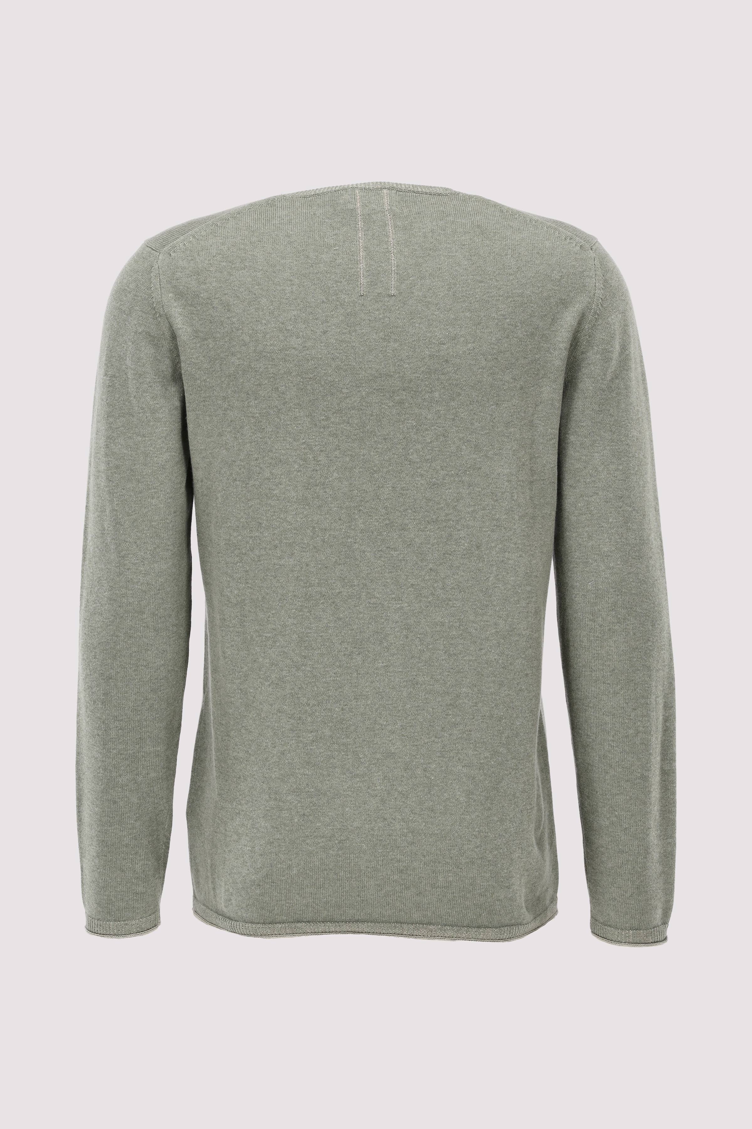 plated sweater
