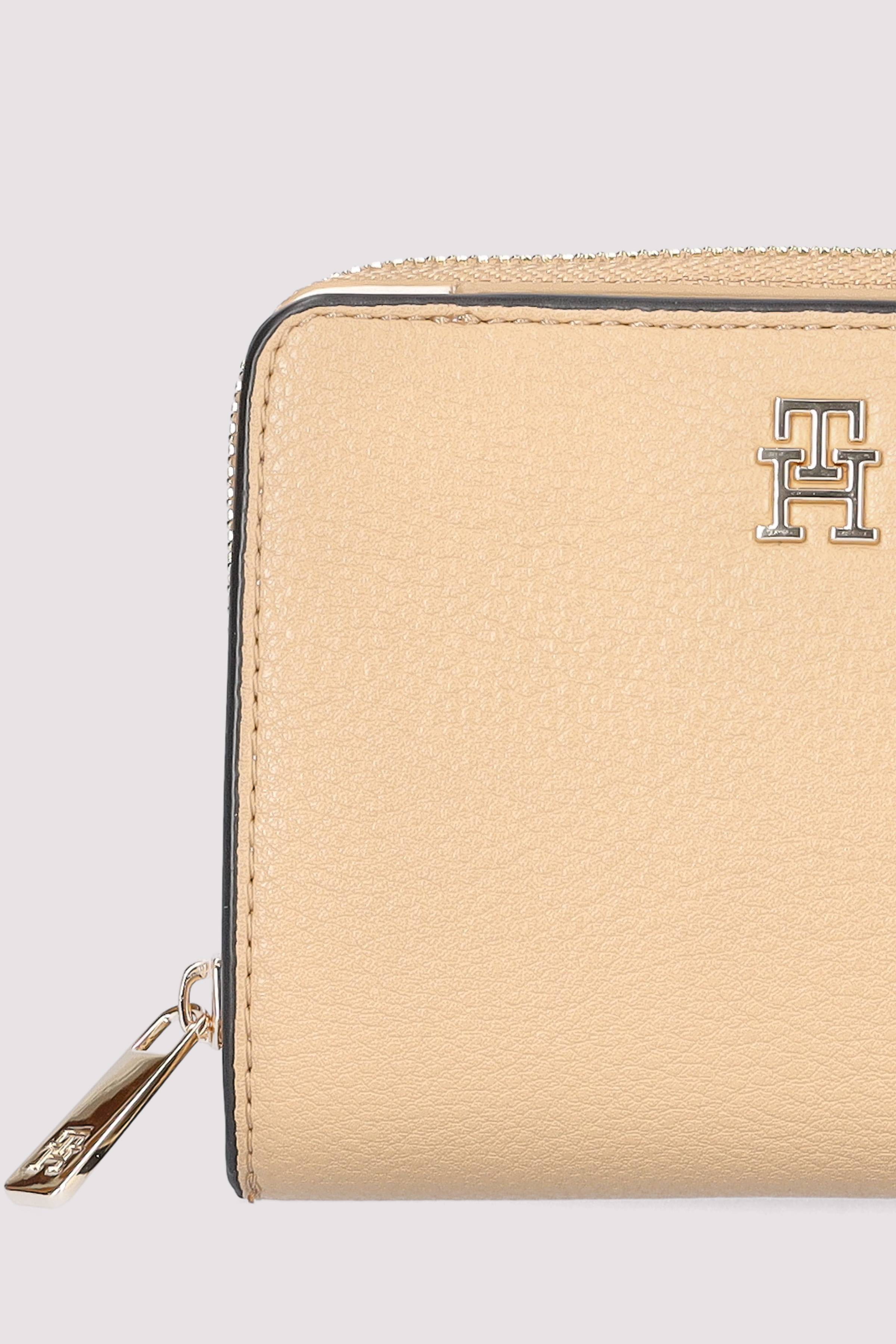 TH ICON MED ZA W/ FLAP SEASONA