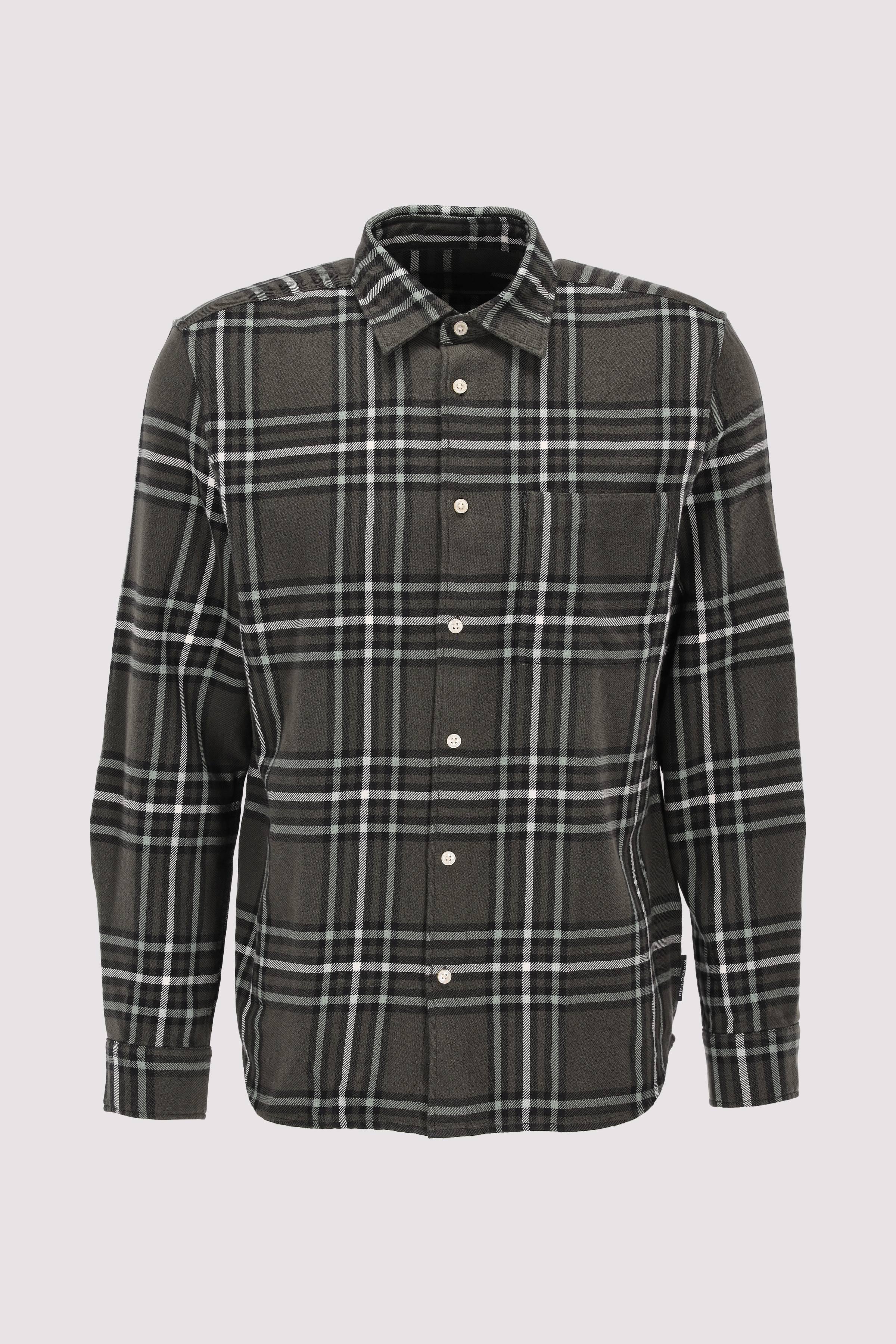 Kent collar, long sleeves, one