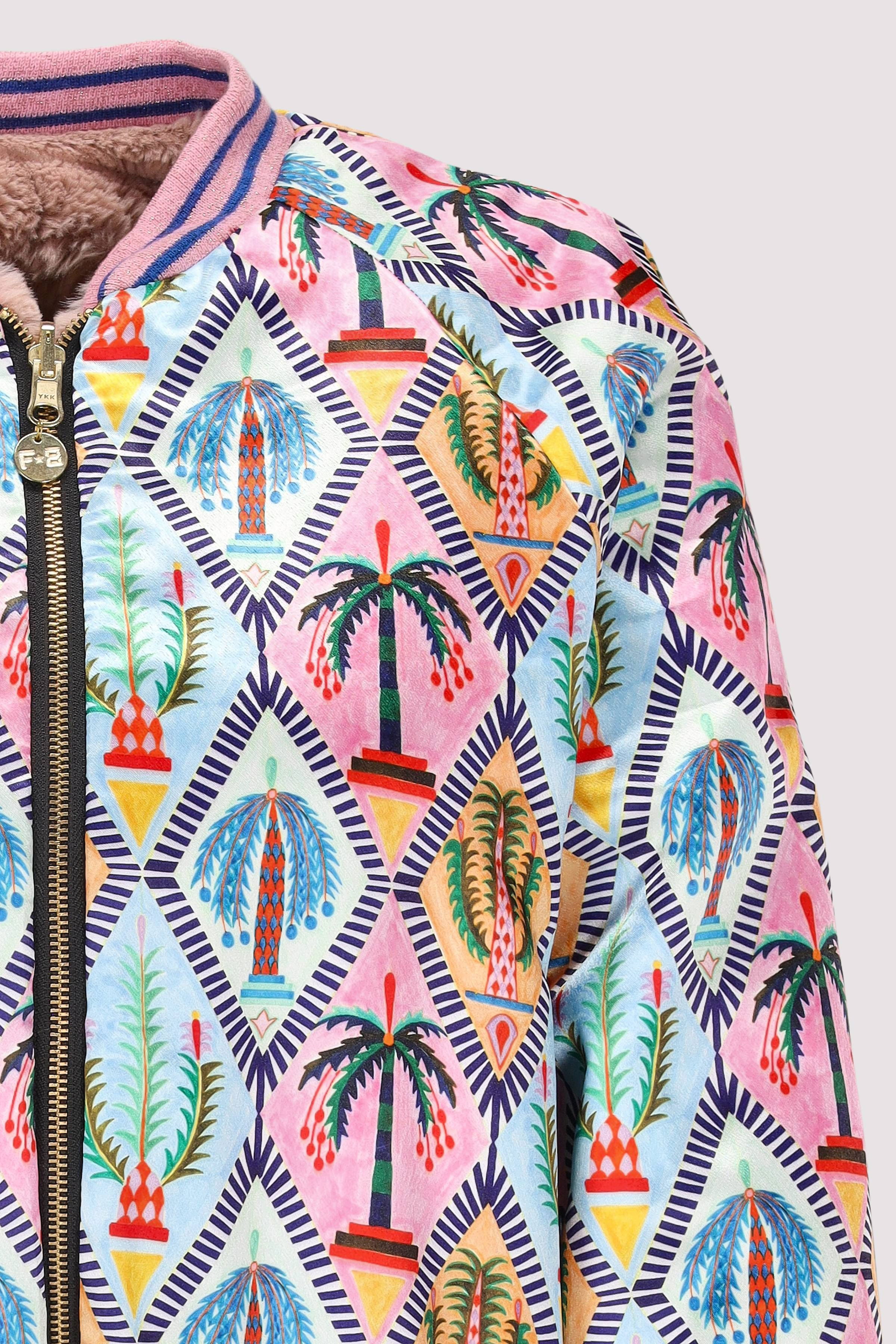 F8 - Lady Crop Bomber