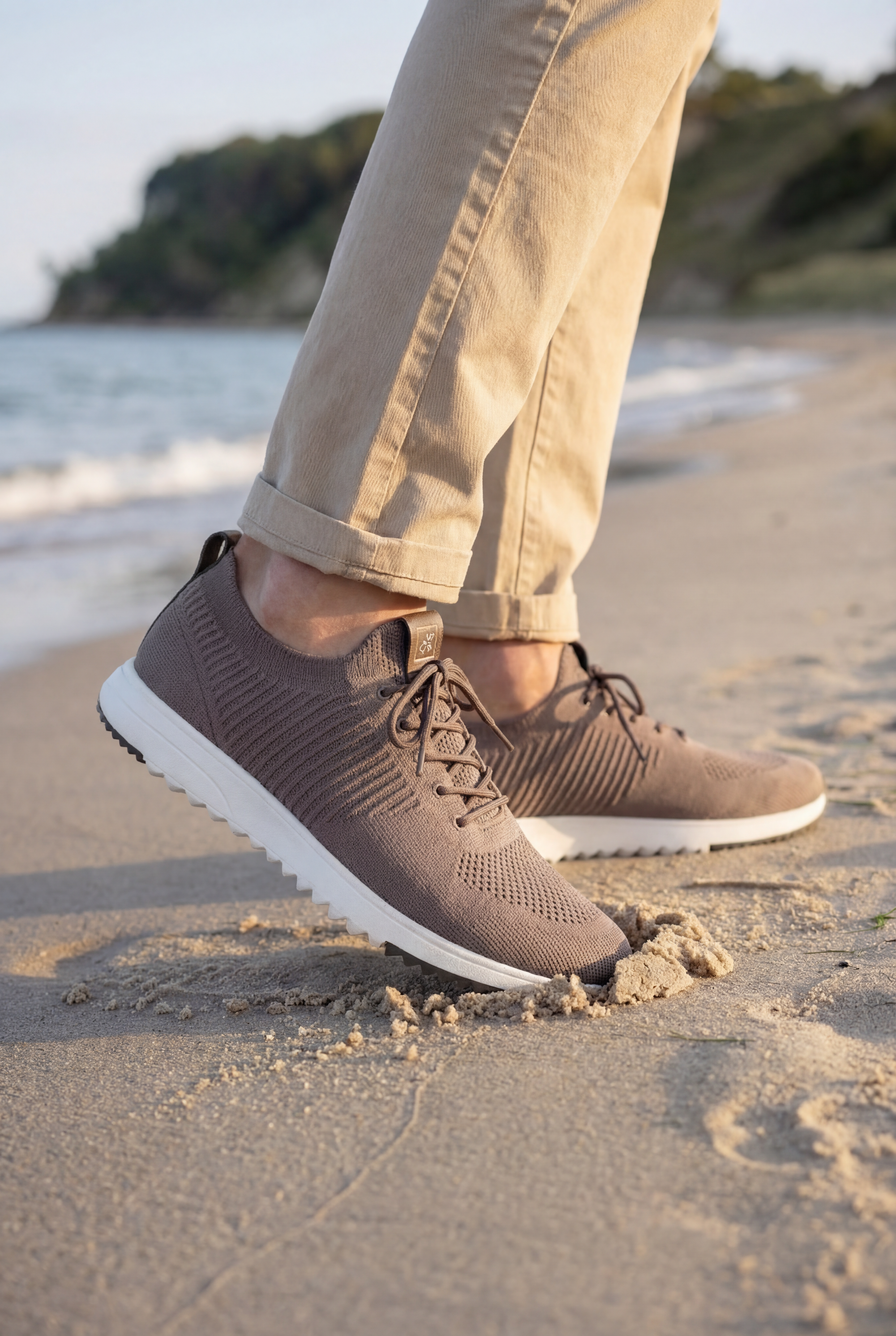 Entspannter Herren Frühlingslook von Marc O'Polo mit braunen Sneakern