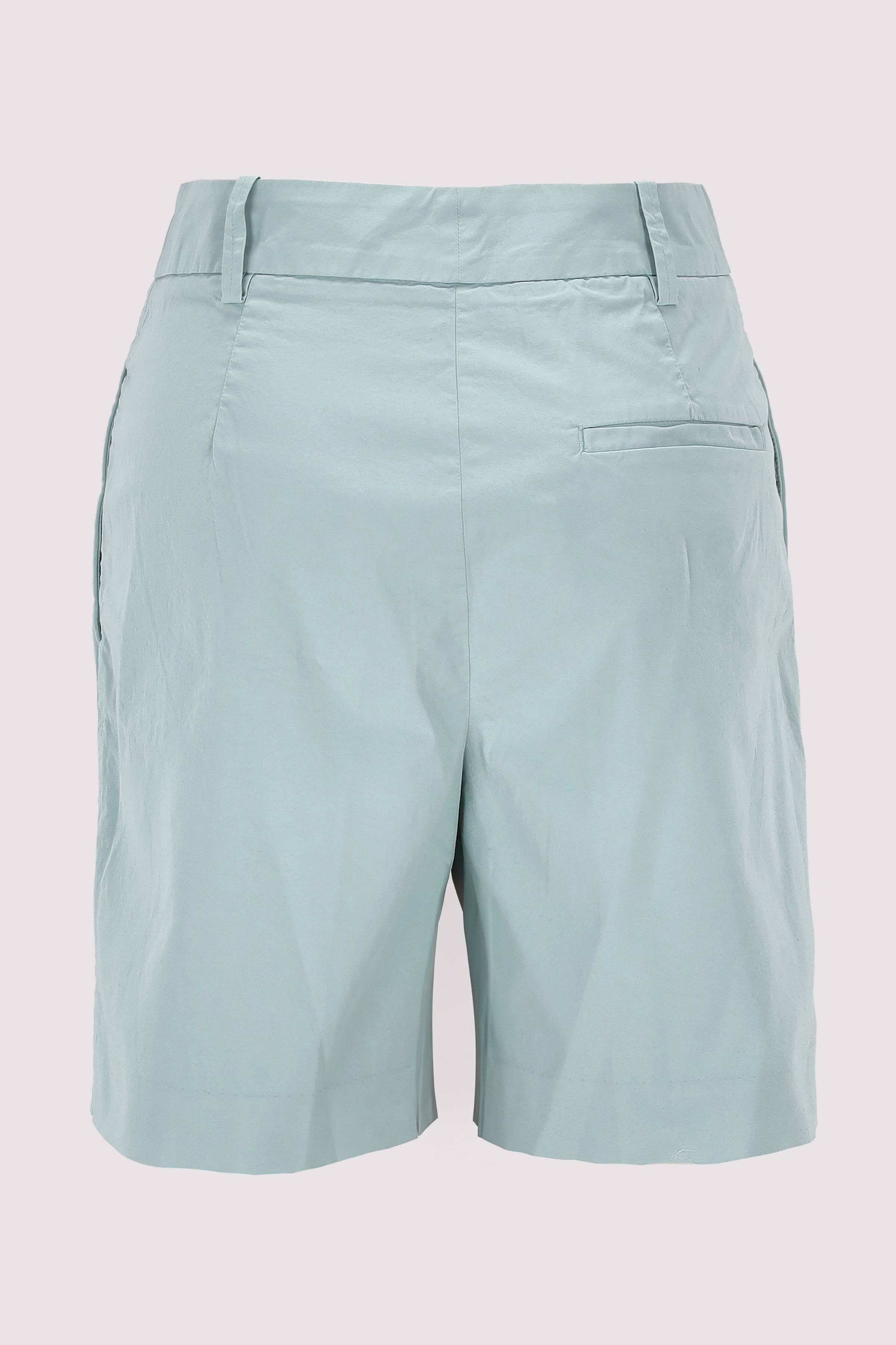 Shorts, tailored style, mid wa