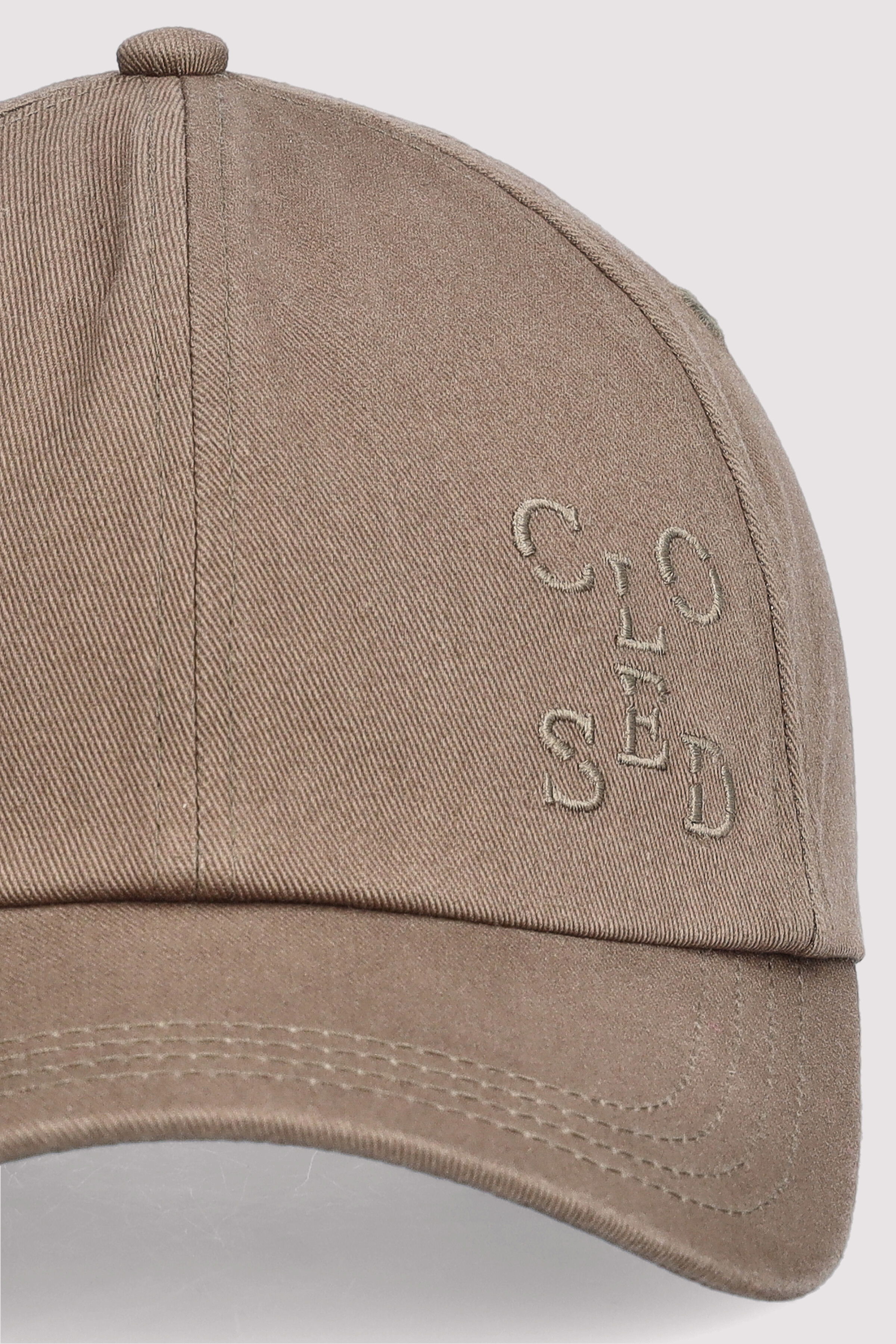 Closed - cap Closed - cap