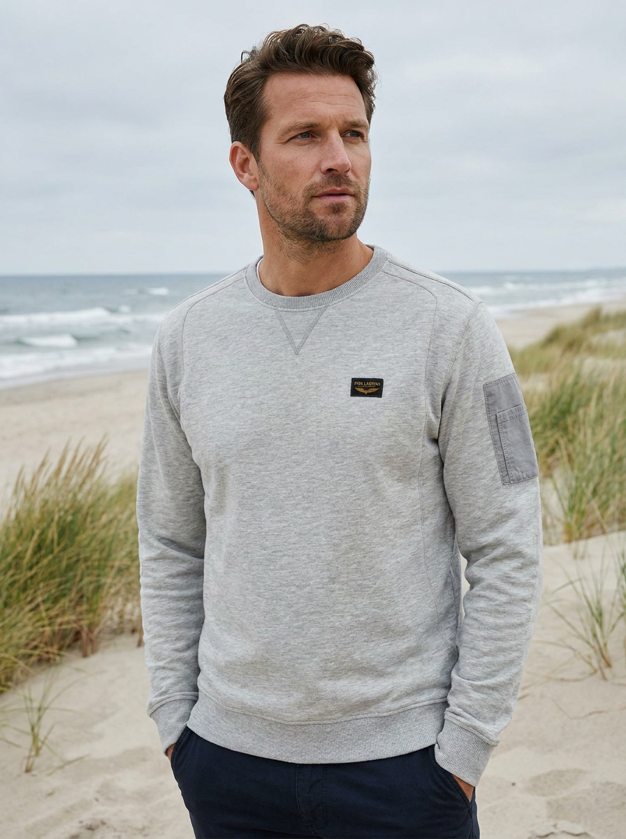 Sweatshirts & Hoodies