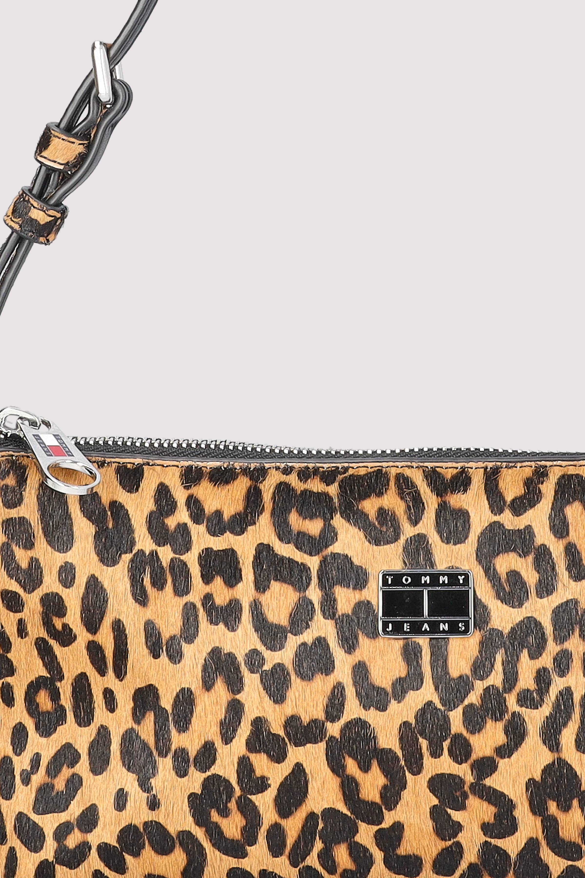 TJW MUST LEOPARD SHOULDER BAG