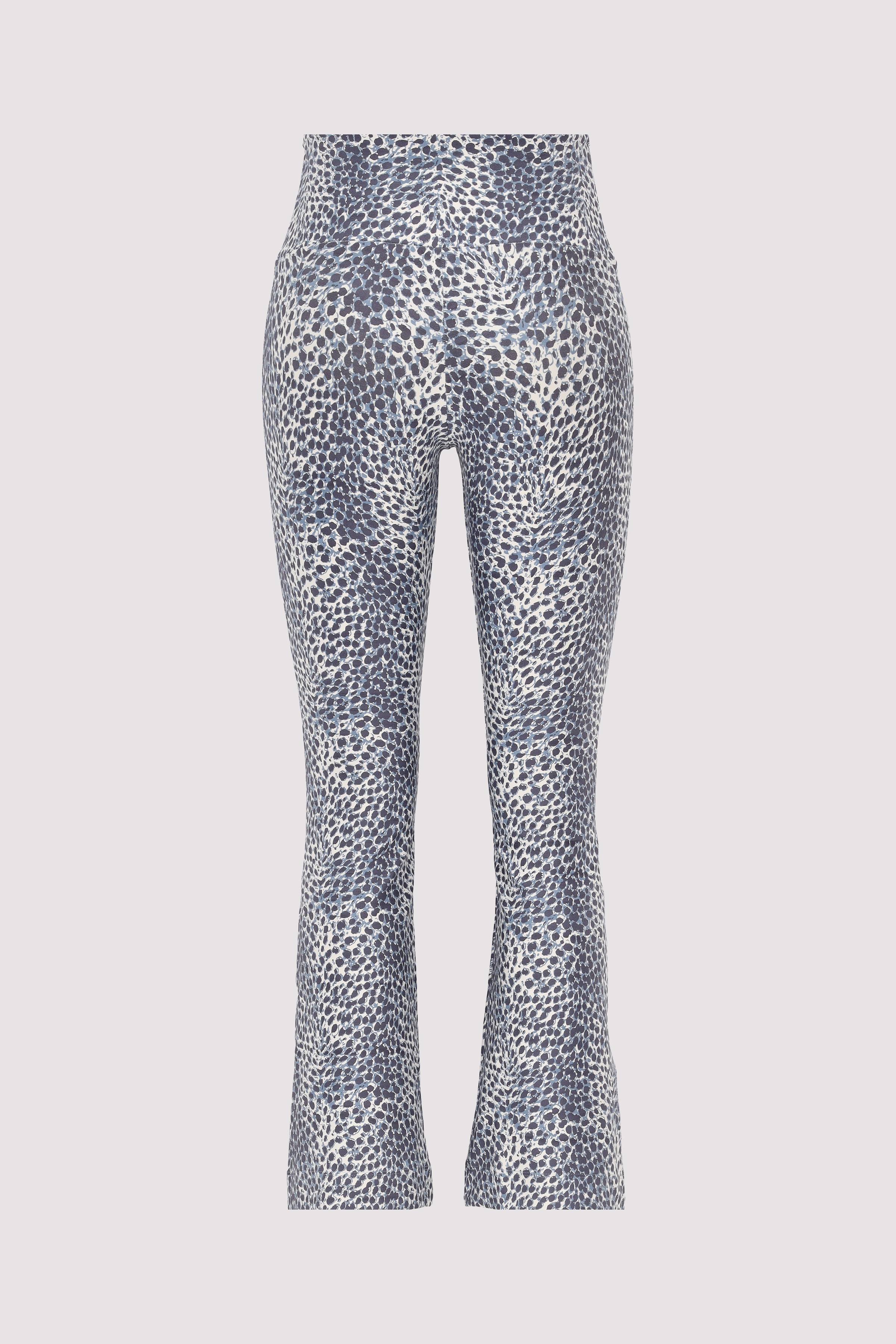 Deblon Sports - Celine Crop Flare Leggings Deblon Sports - Celine Crop Flare Leggings