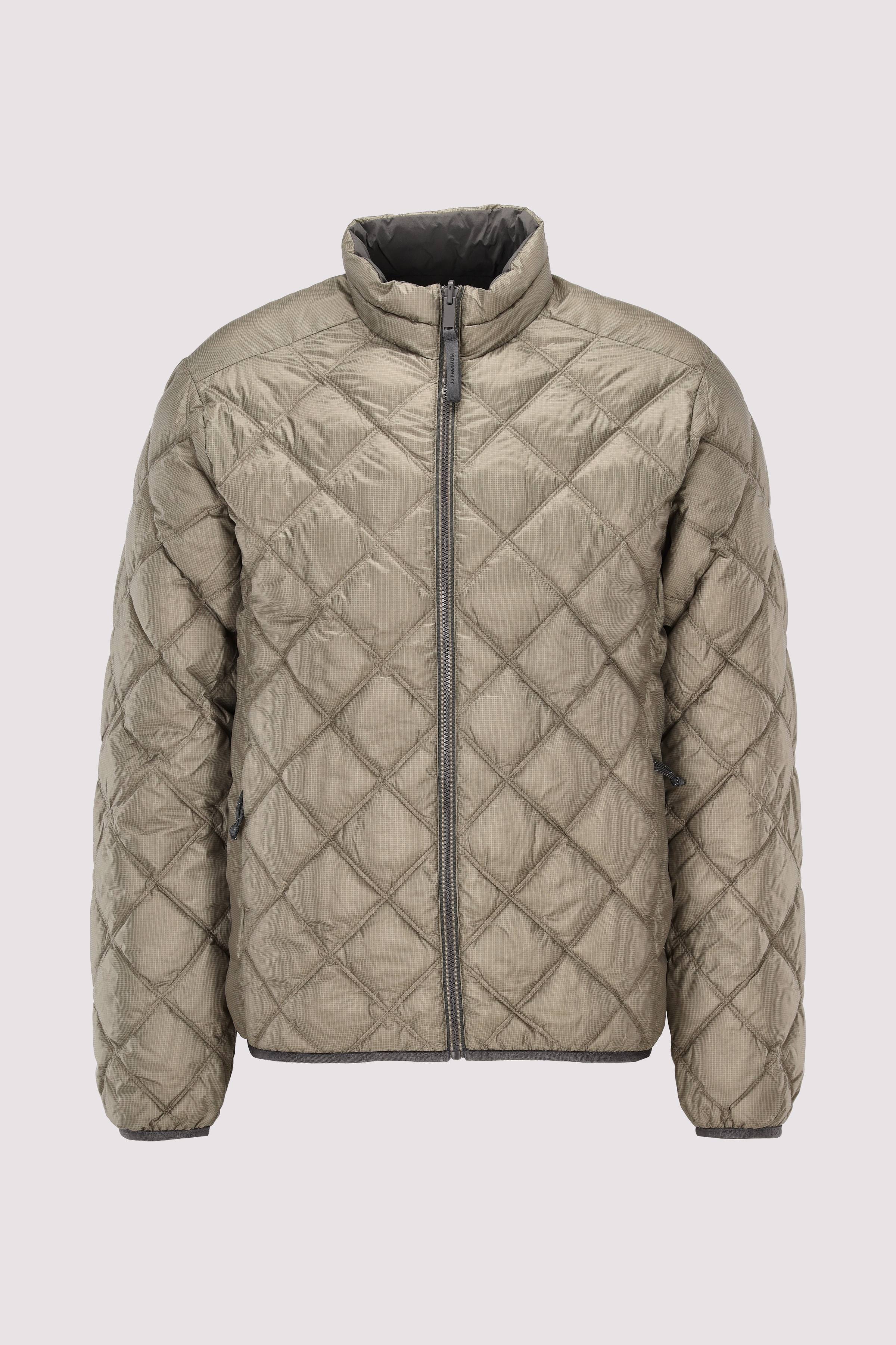 JPRCCJAKE QUILTED REVERSIBLE J