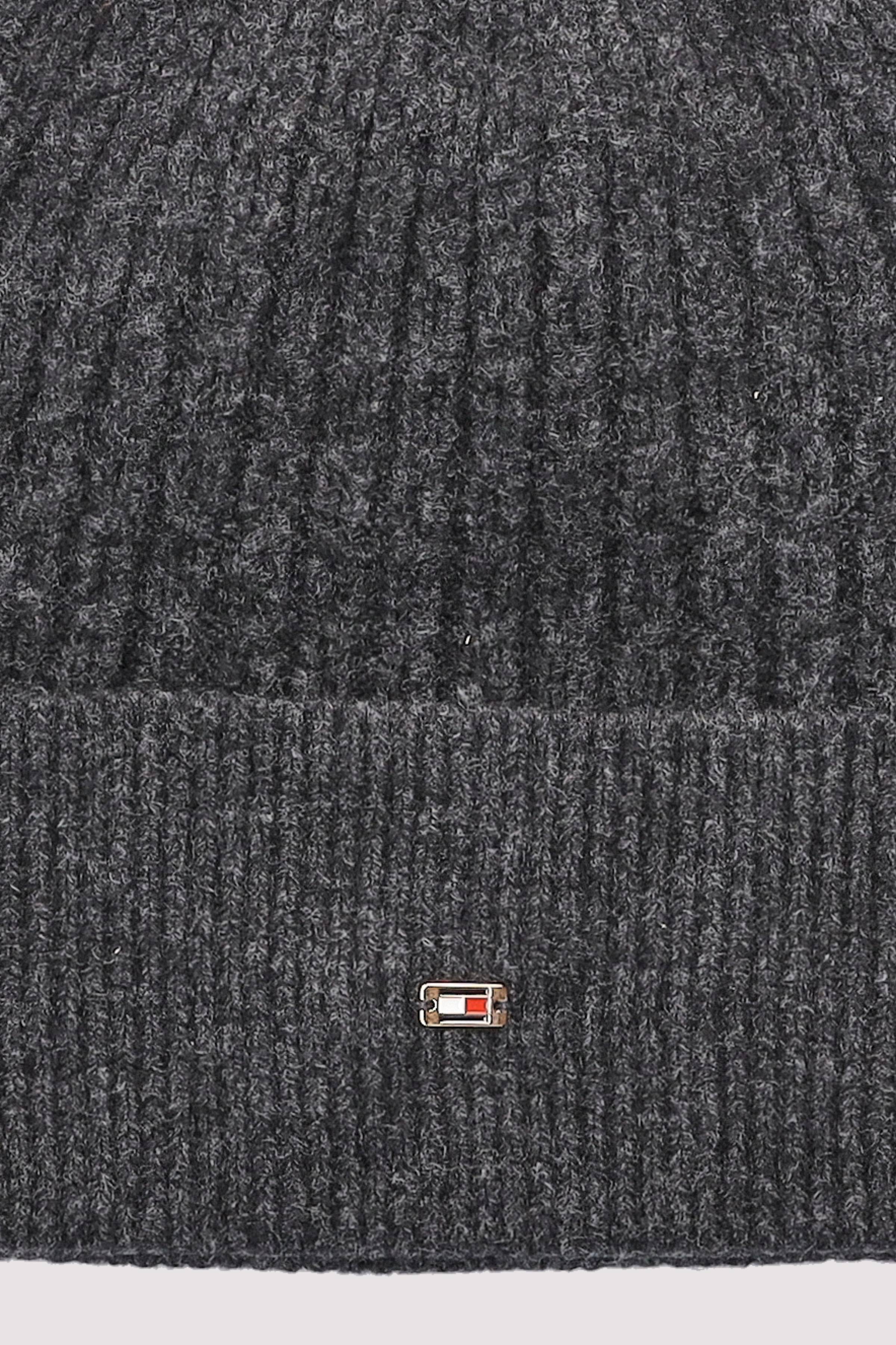 Tommy Hilfiger - TH CABLE ENAMEL FLAG BEANIE Tommy Hilfiger - TH CABLE ENAMEL FLAG BEANIE
